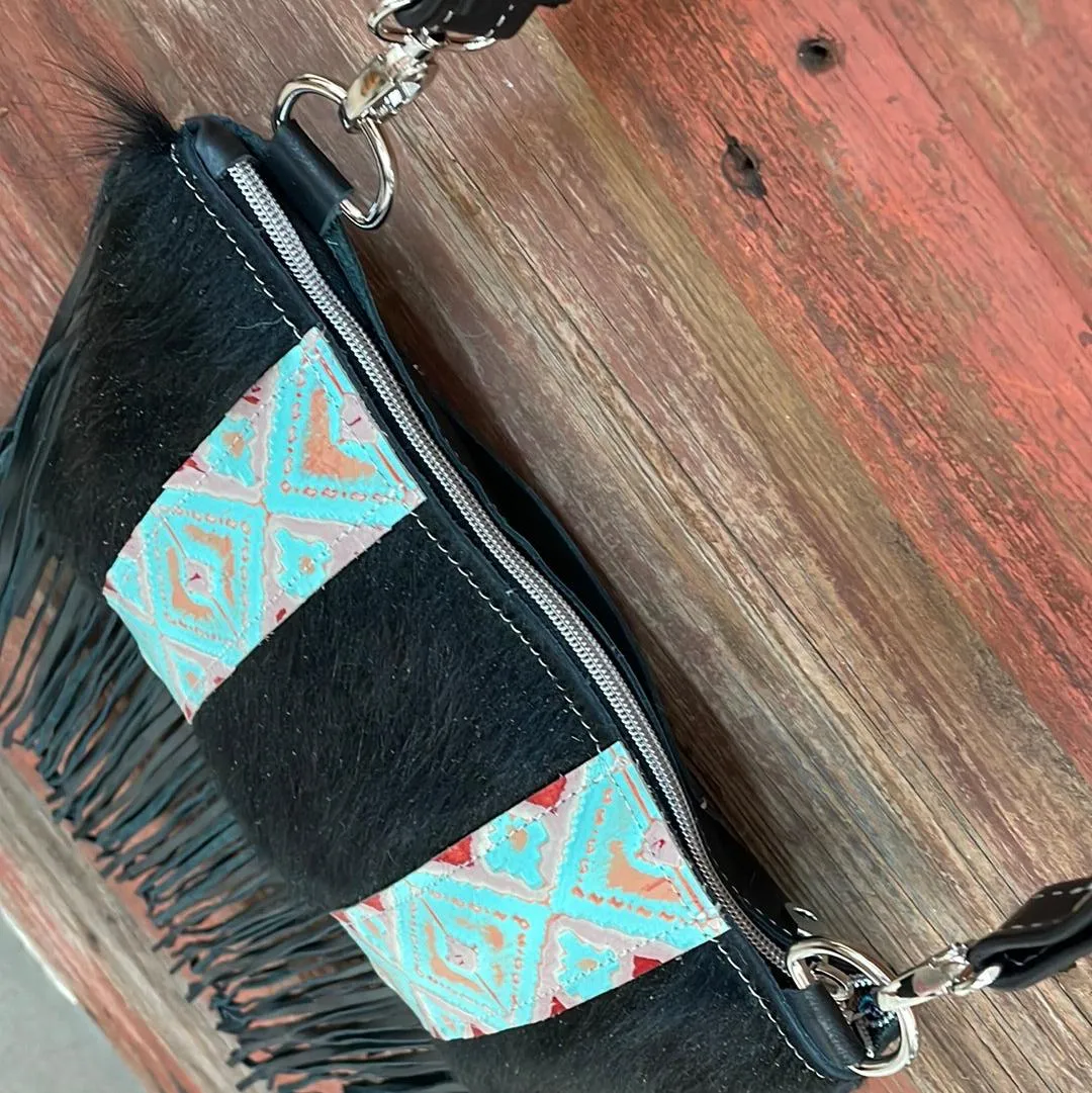 044 Patsy - Black w/ Fiesta Navajo