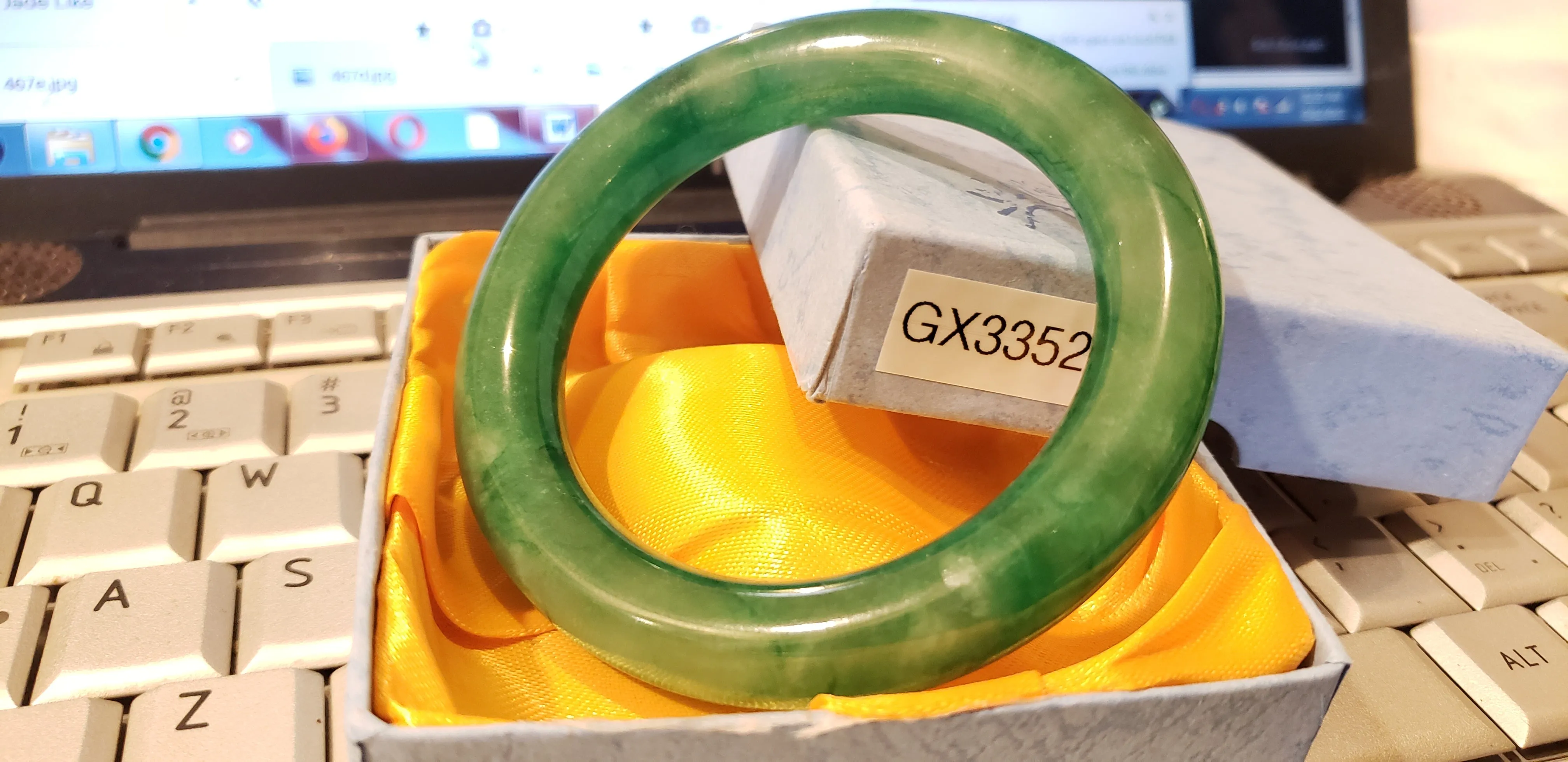 10% OFF- 58/59/60mm Certified Natural Jadeite Emerald A*Jade HandCarved Lucky Round Bracelet Bangle GX3352