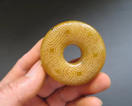 10% OFF- Certified Natural Gold Emerald A*Jade HandCarved Lucky Safety Donut Pendant A88