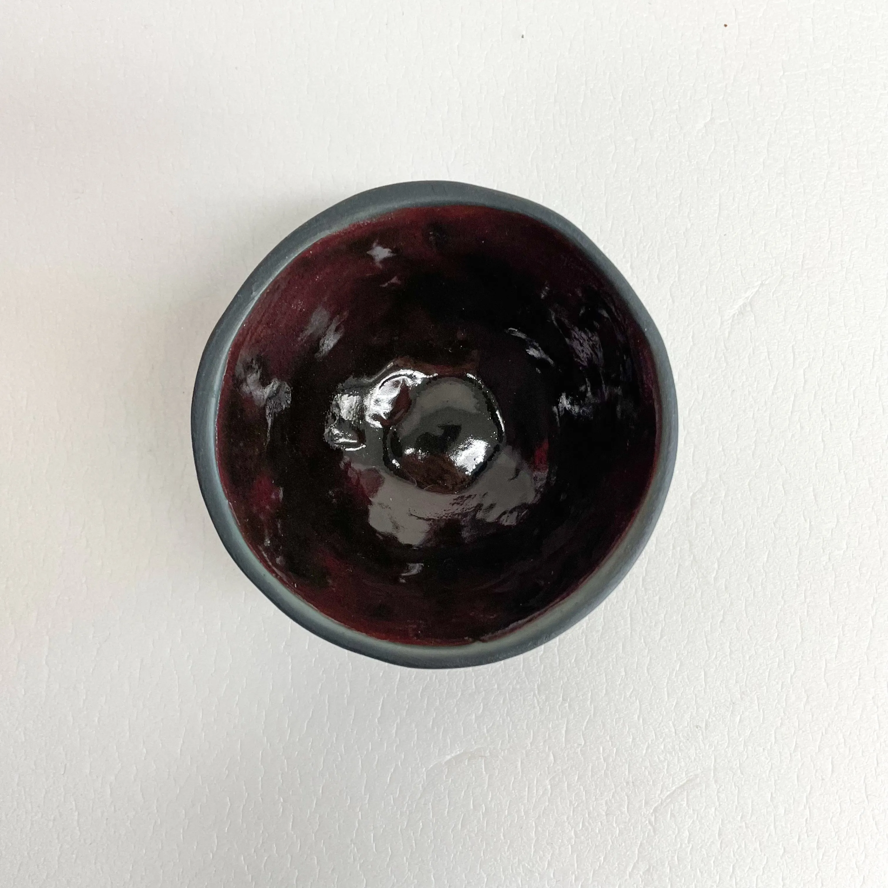 49. Urchin Mini Bowl - Black - Gold Ring