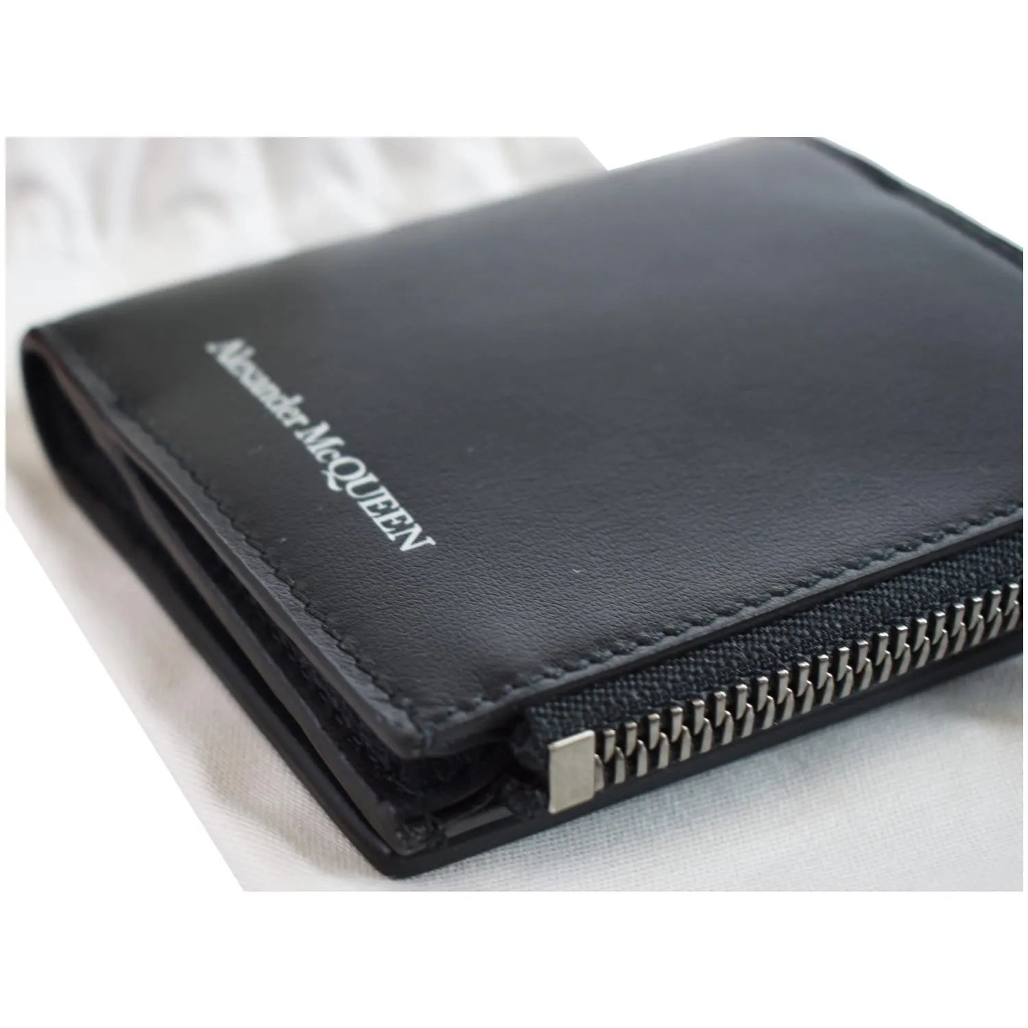 ALEXANDER MCQUEEN Logo-Print Leather Men's Black Wallet - 25% OFF