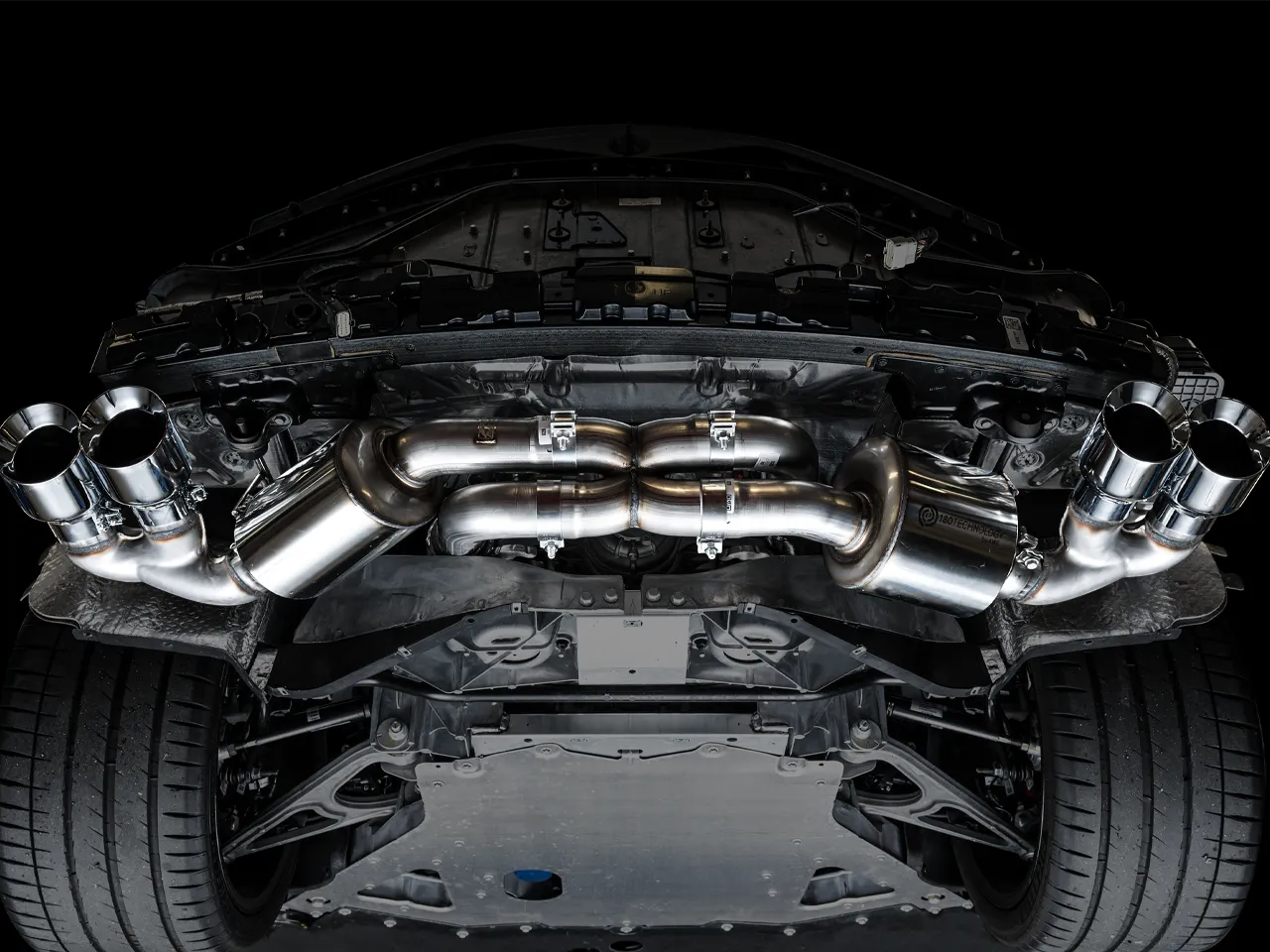AWE TOURING EDITION EXHAUST CHEVROLET C8 CORVETTE (NON-Z06)