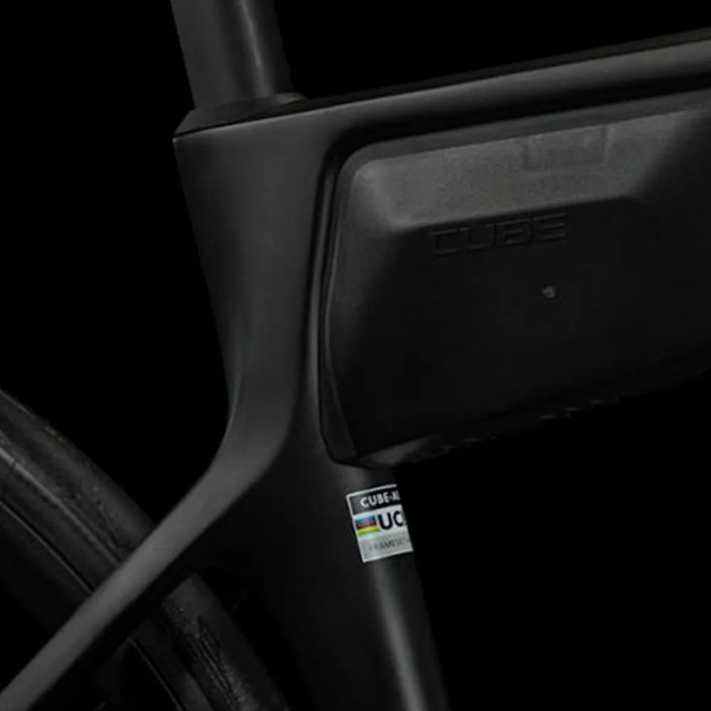 BICICLETA CUBE AGREE C:62 RACE CARBON´N´BLACK