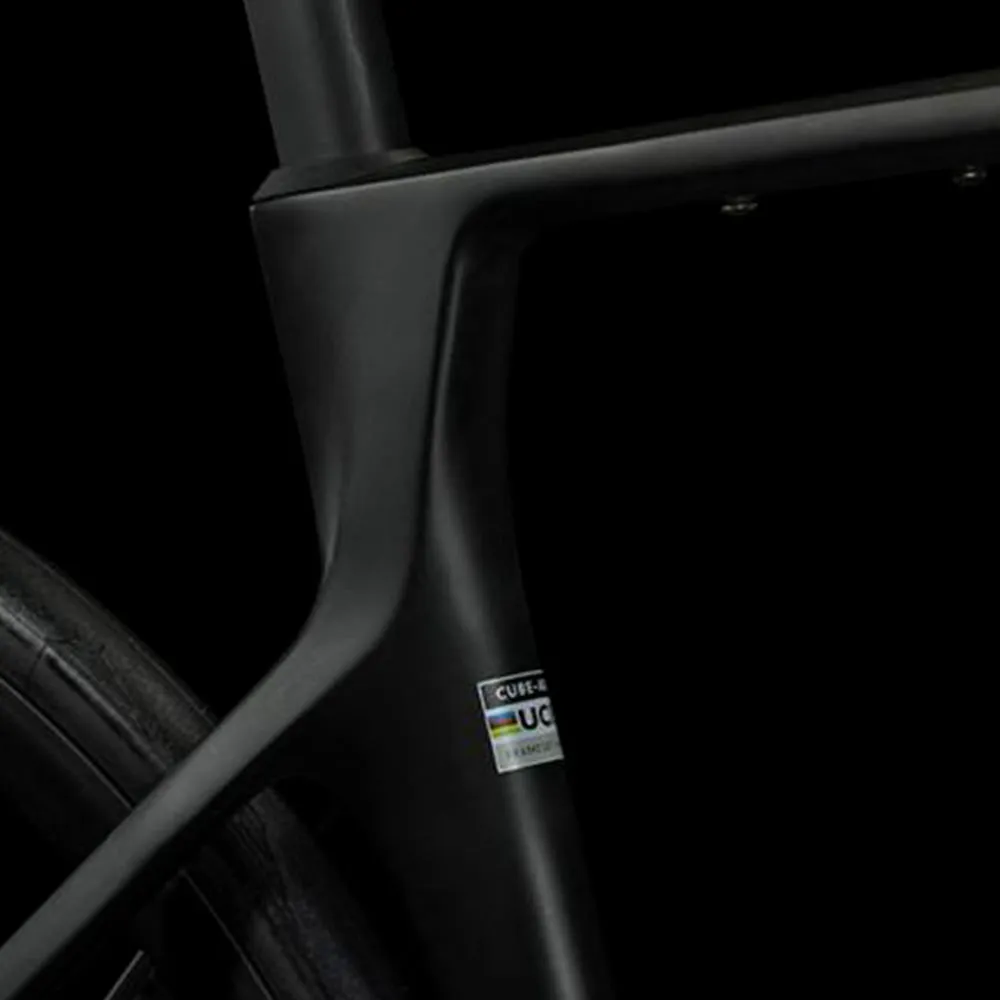 BICICLETA CUBE AGREE C:62 RACE CARBON´N´BLACK
