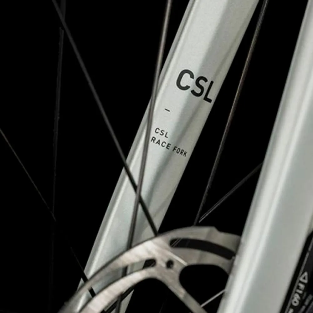 BICICLETA CUBE ATTAIN PRO SILVER'N'ORANGE