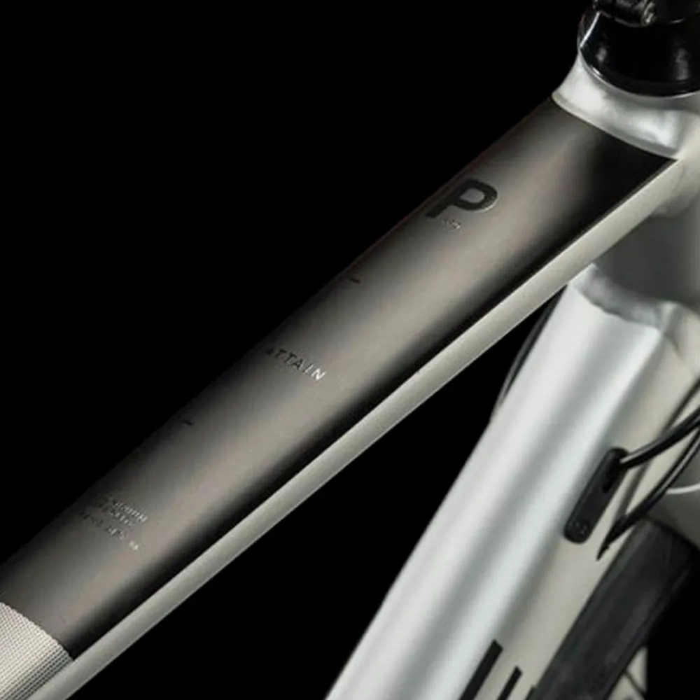 BICICLETA CUBE ATTAIN PRO SILVER'N'ORANGE
