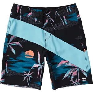 BOYS T STREET PRO BOARDSHORT