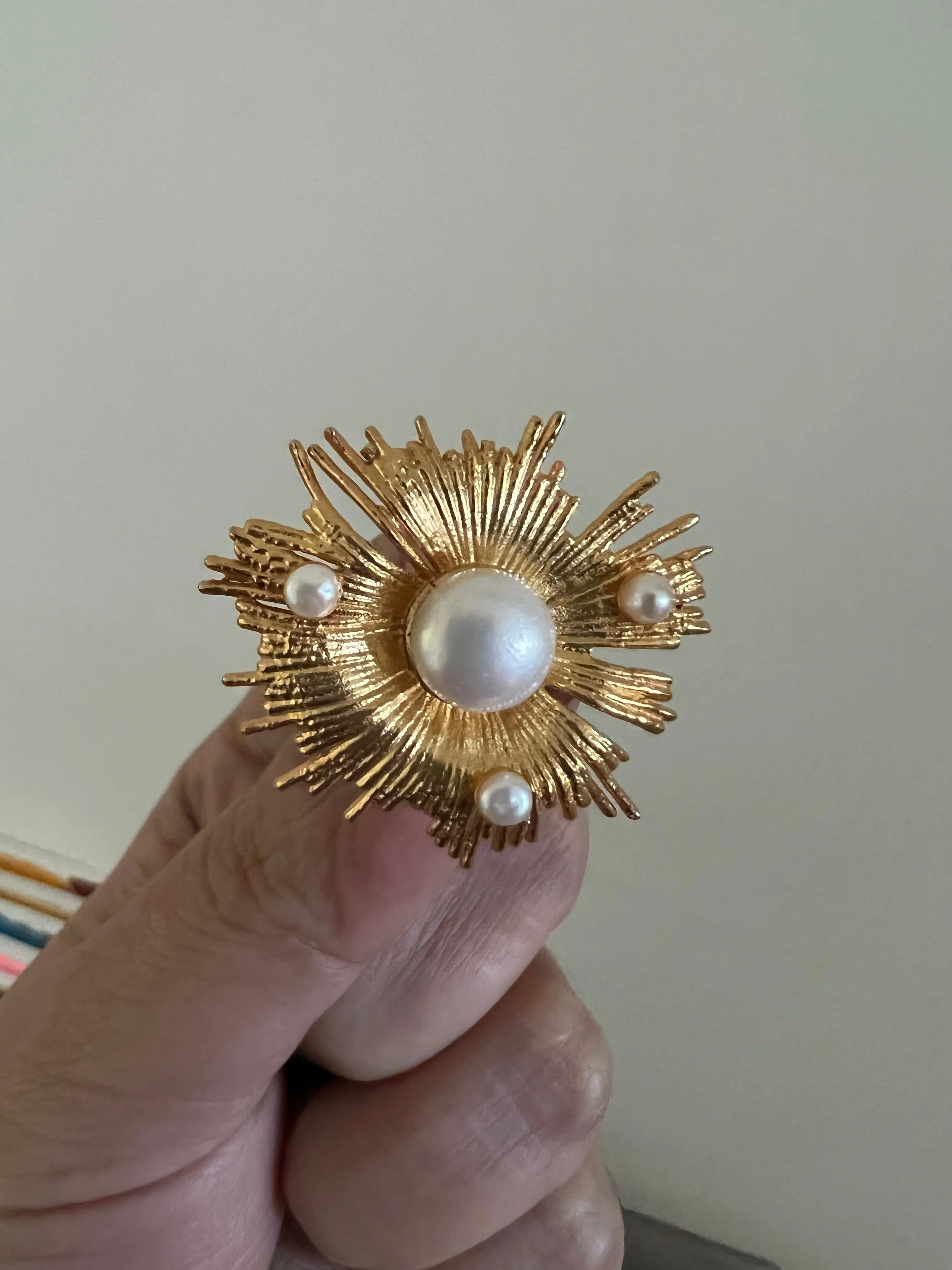 Classy Pearls Studs