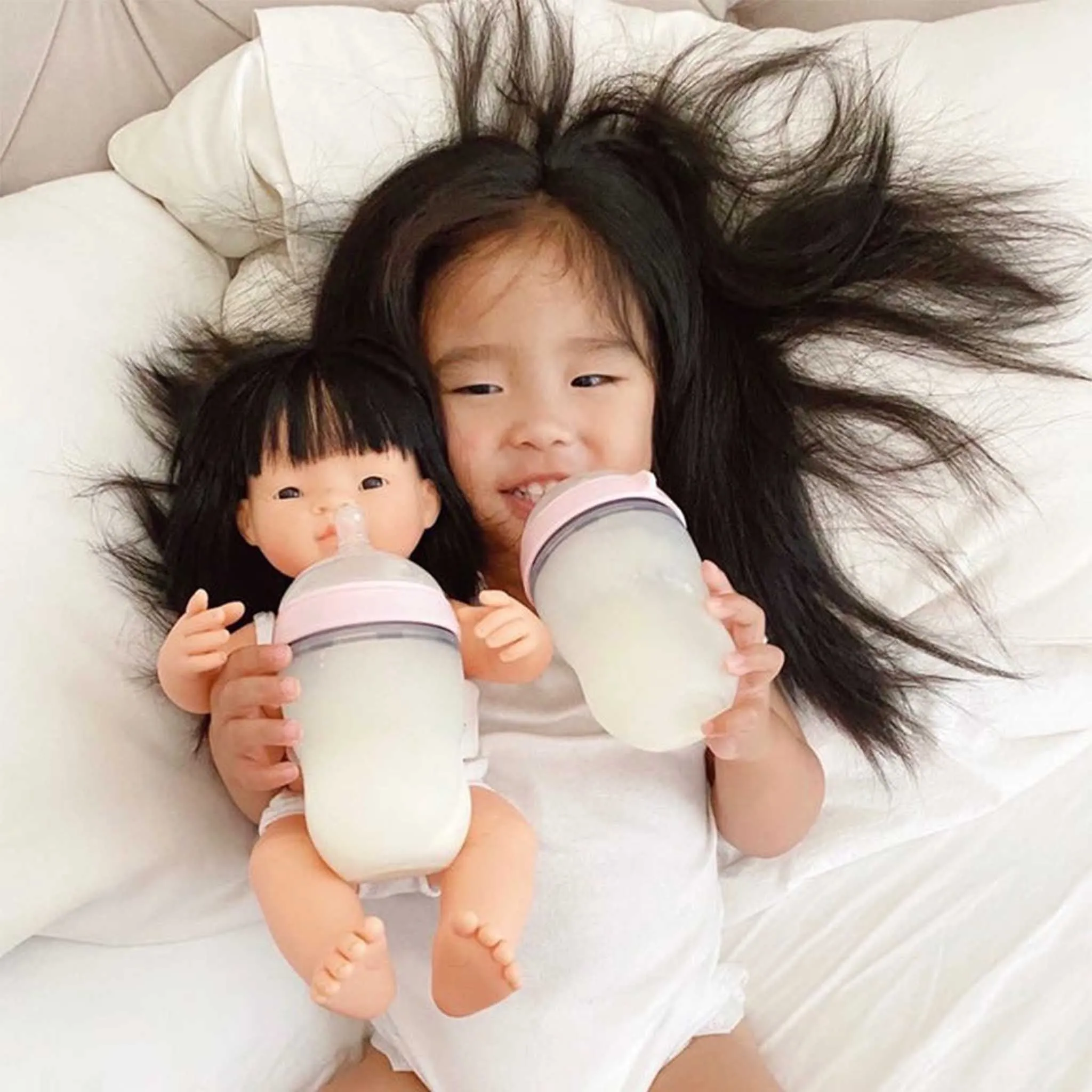 Comotomo Natural Feel Silicone Baby Bottle 2-Pack - 250ml/8oz Medium Flow