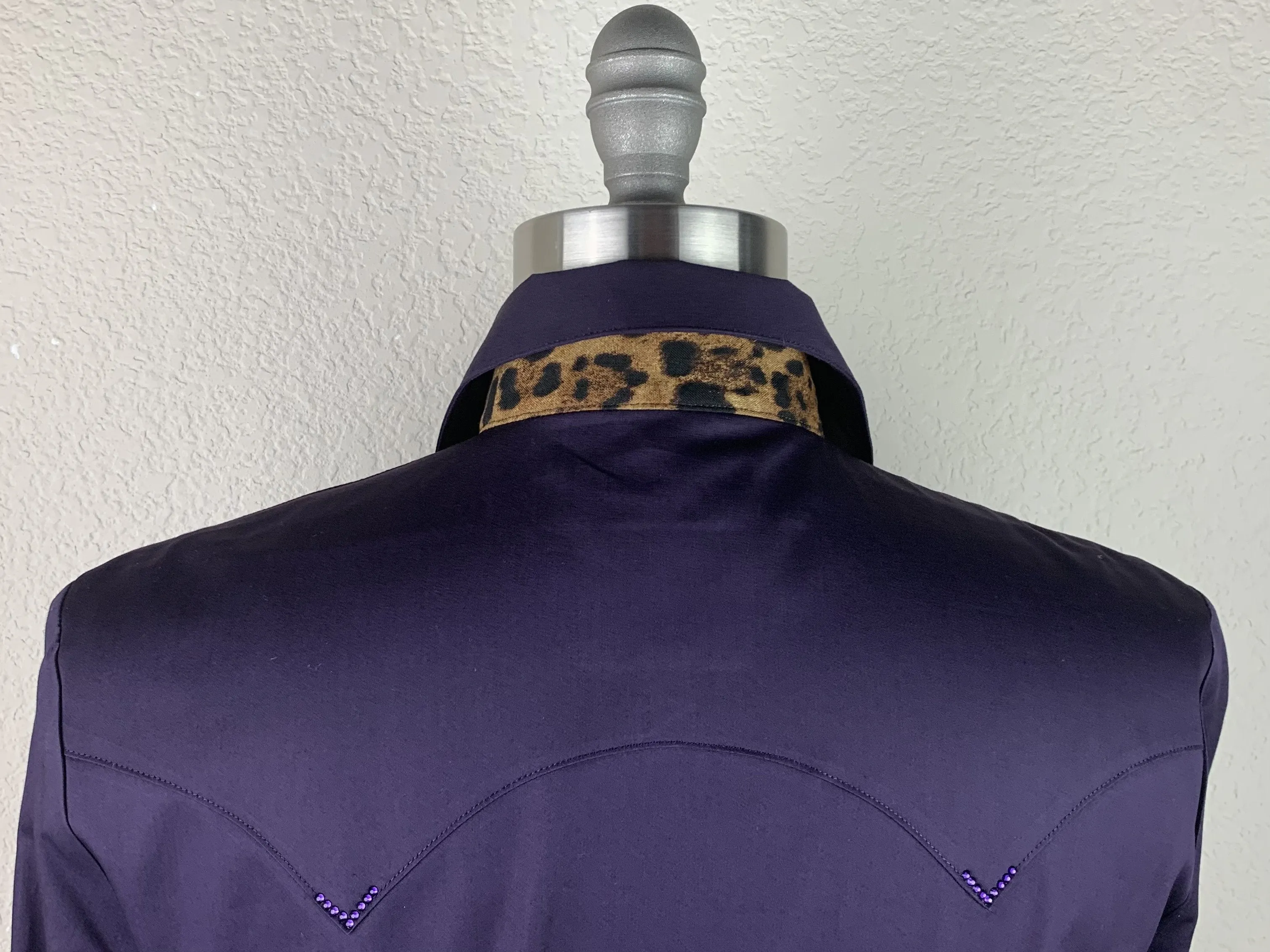 CR Western Pro Wild About Leopard Eggplant