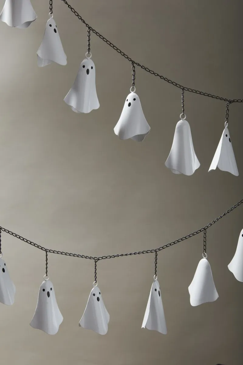 Ghostie Garland