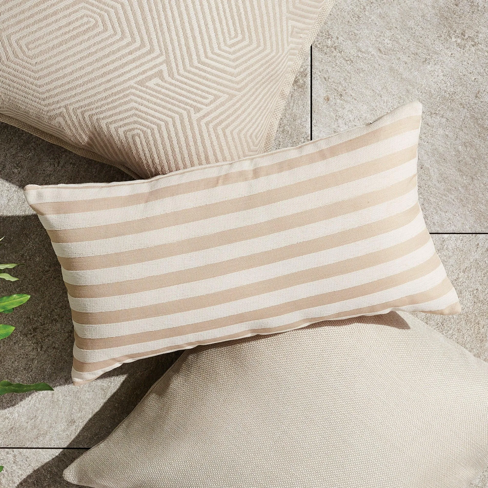 Grant Lumbar Indoor Outdoor Pillow