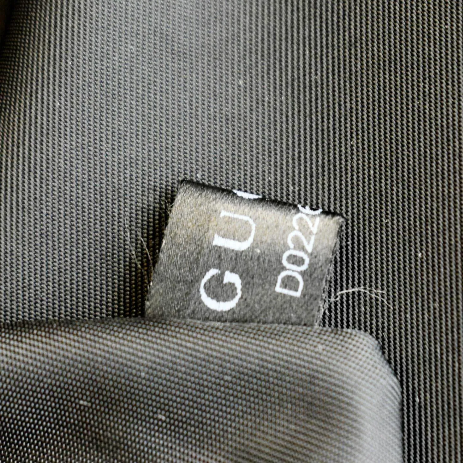 GUCCI Zipper Web GG Supreme Canvas Tote Bag Beige 359261