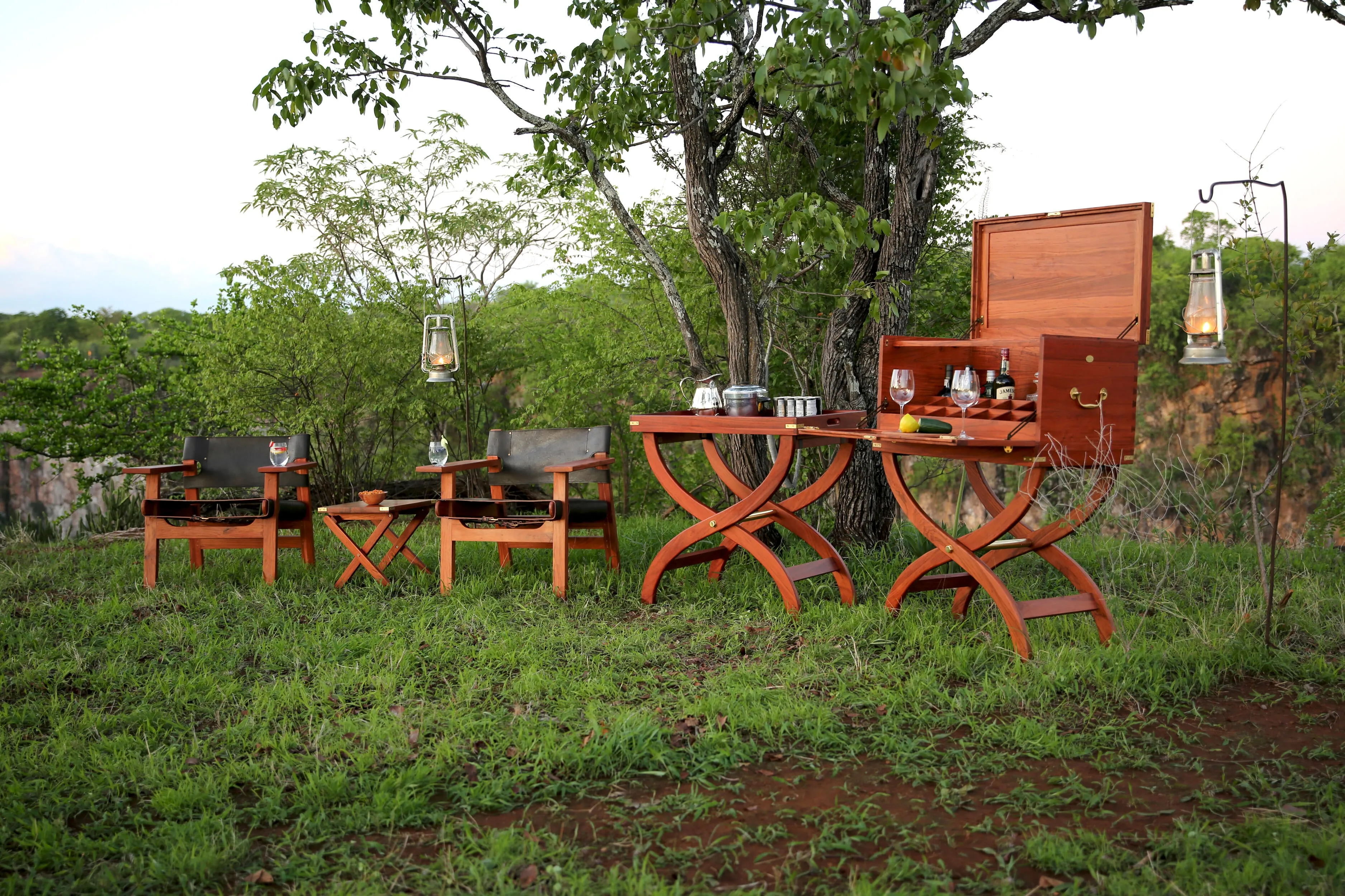 Hemingway Field Bar