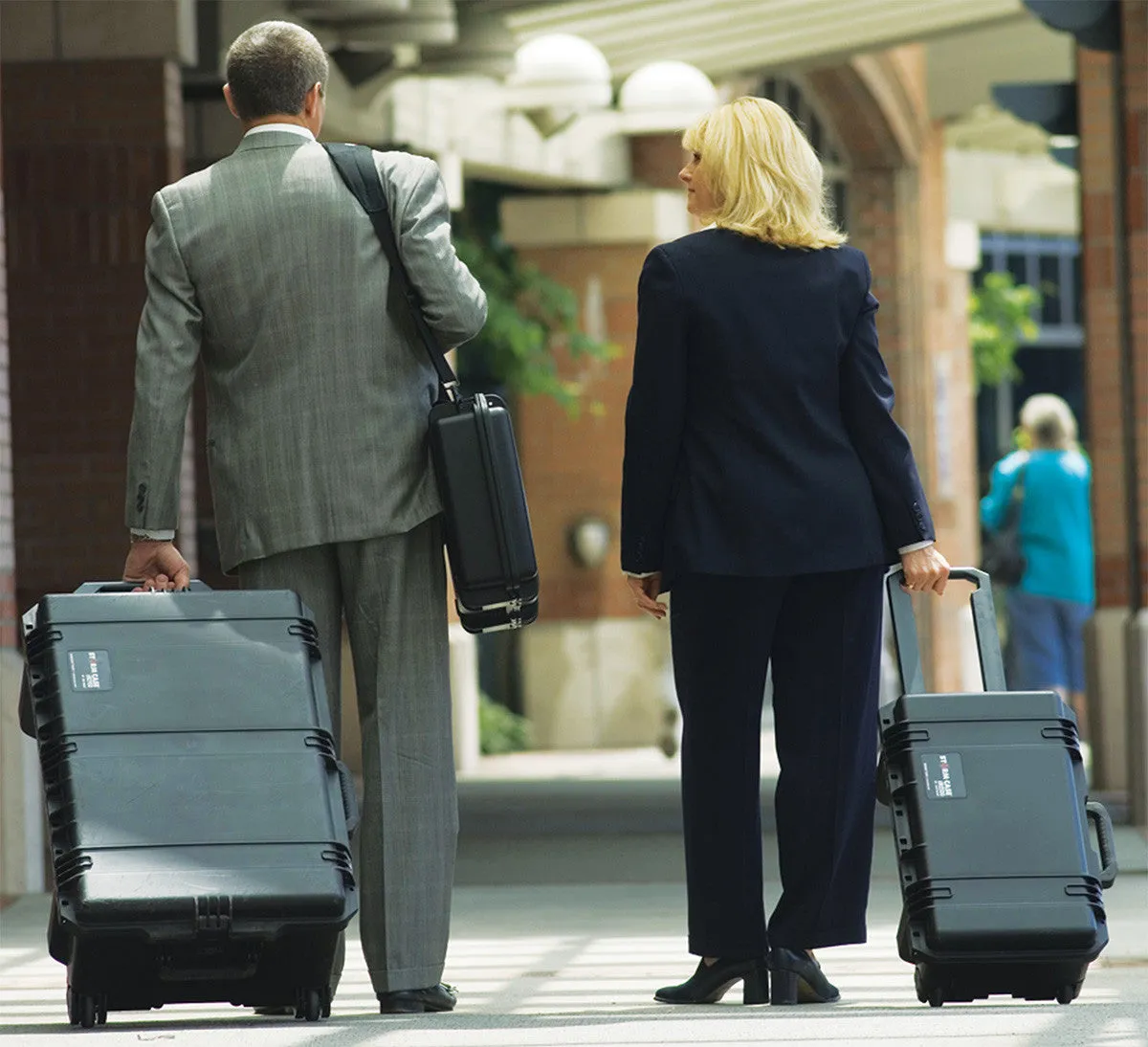 iM2975 Travel Case