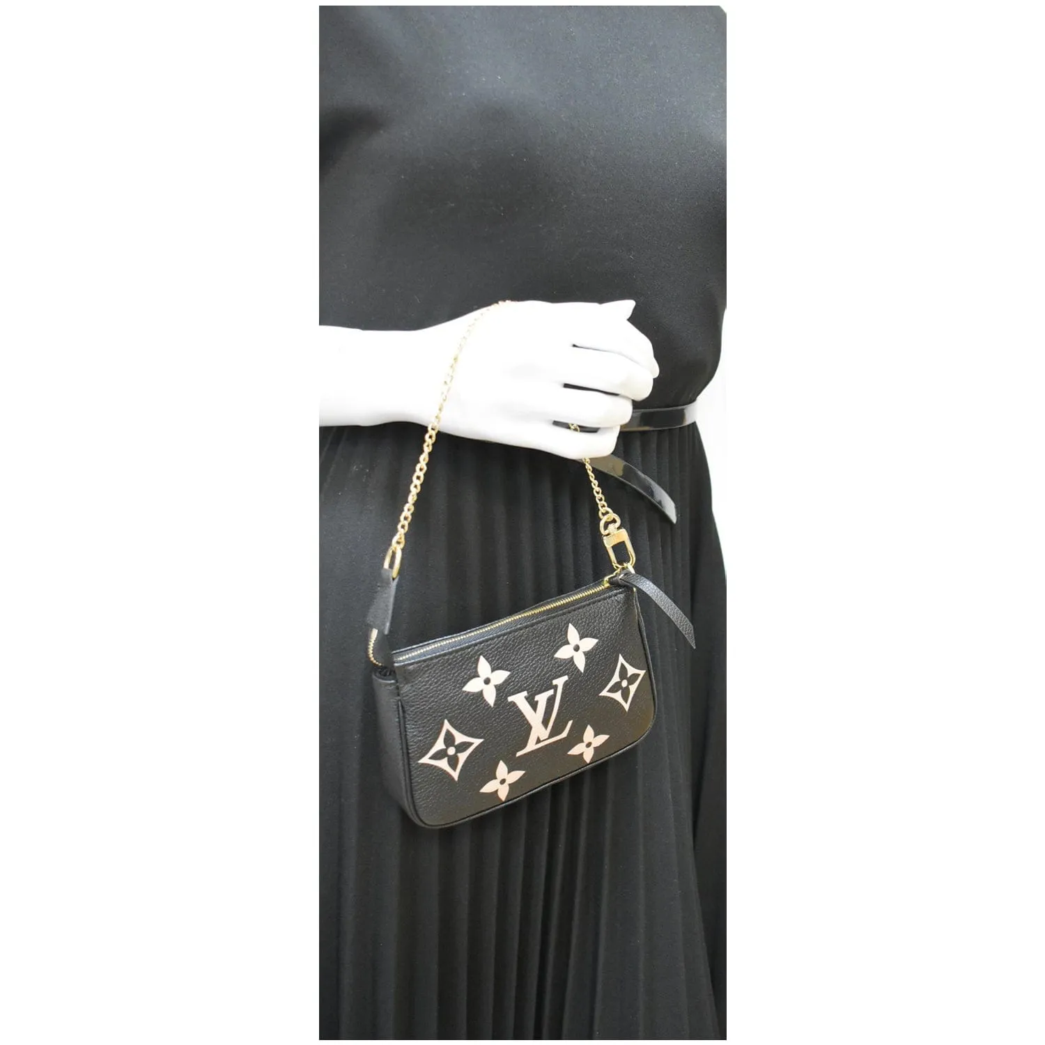LOUIS VUITTON Mini Pochette Bicolor Monogram Empreinte Accessoires Pouch Black