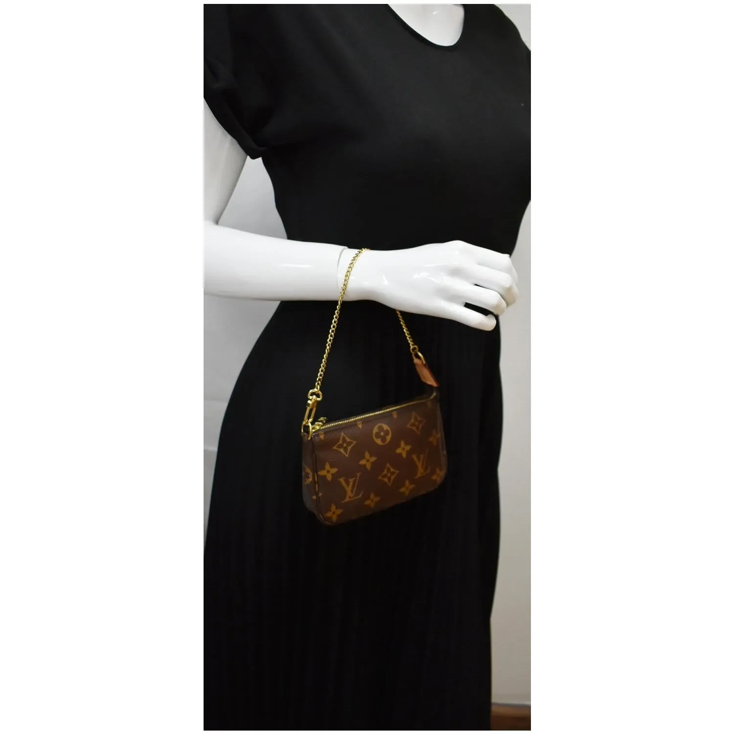LOUIS VUITTON Mini Pochette Monogram Canvas Accessories Pouch Brown