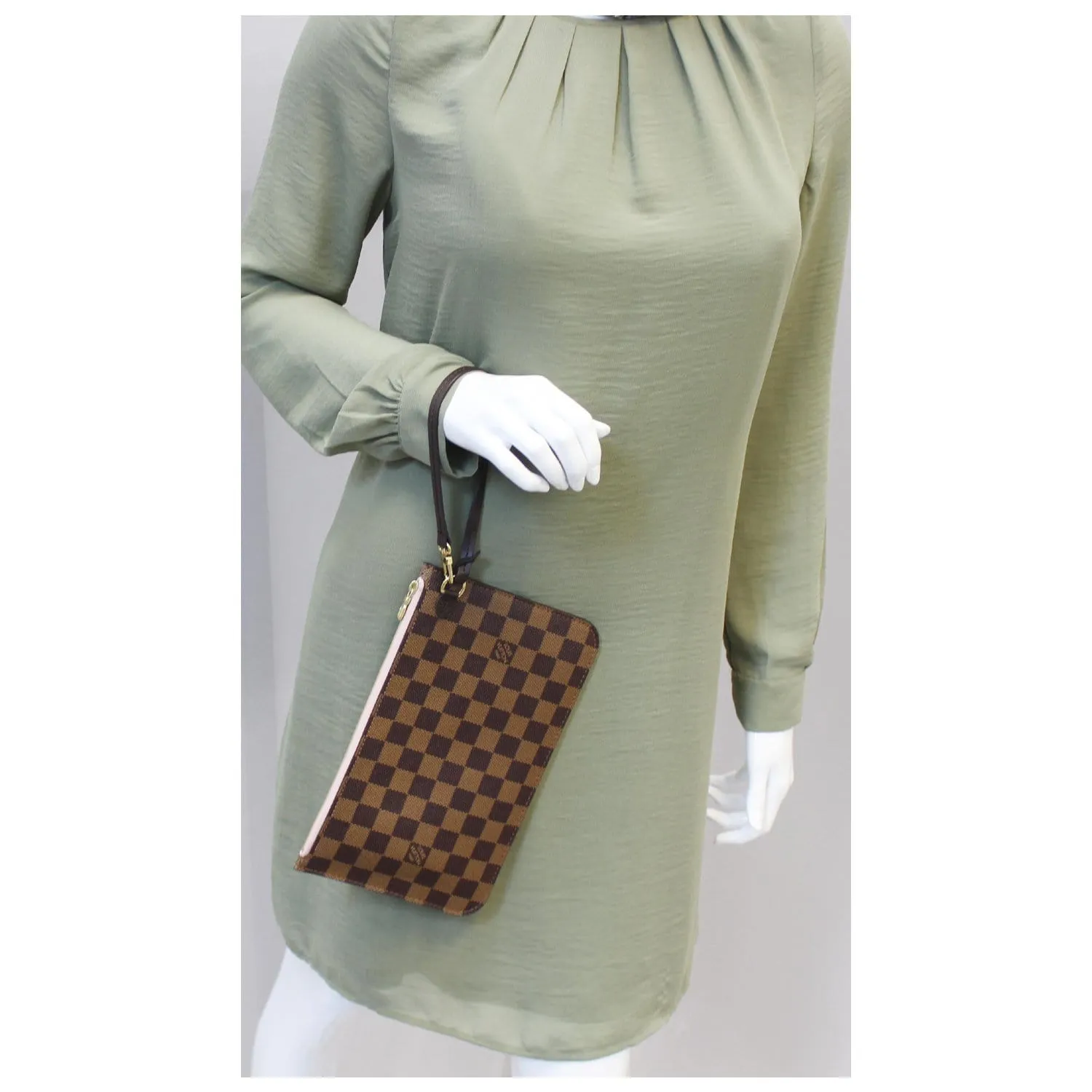 LOUIS VUITTON Pochette Wristlet Pouch Damier Ebene Neverfull MM