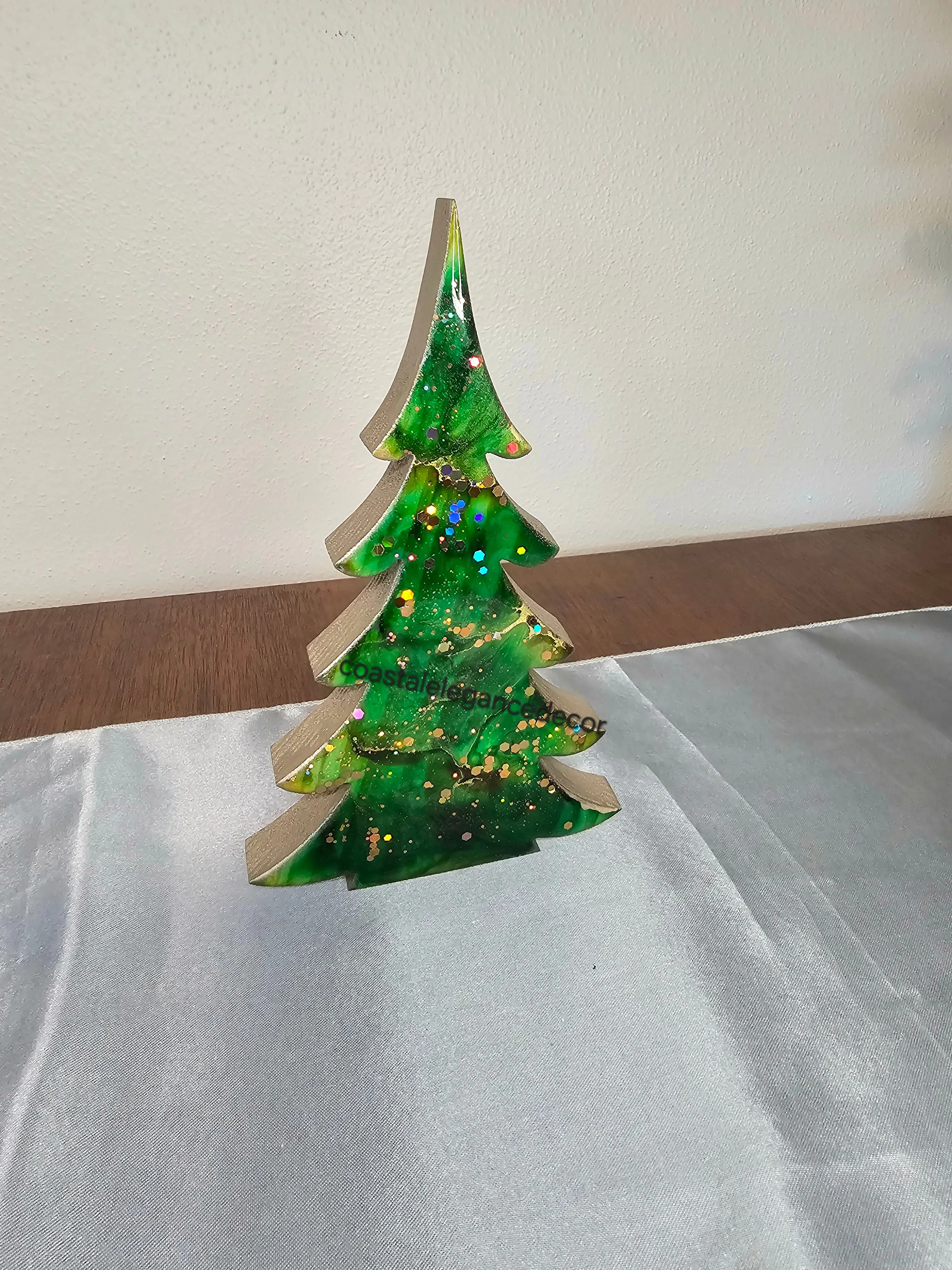 Luxurious Christmas Trees with Branches Holiday Tabletop Decoration 8 Inch Green