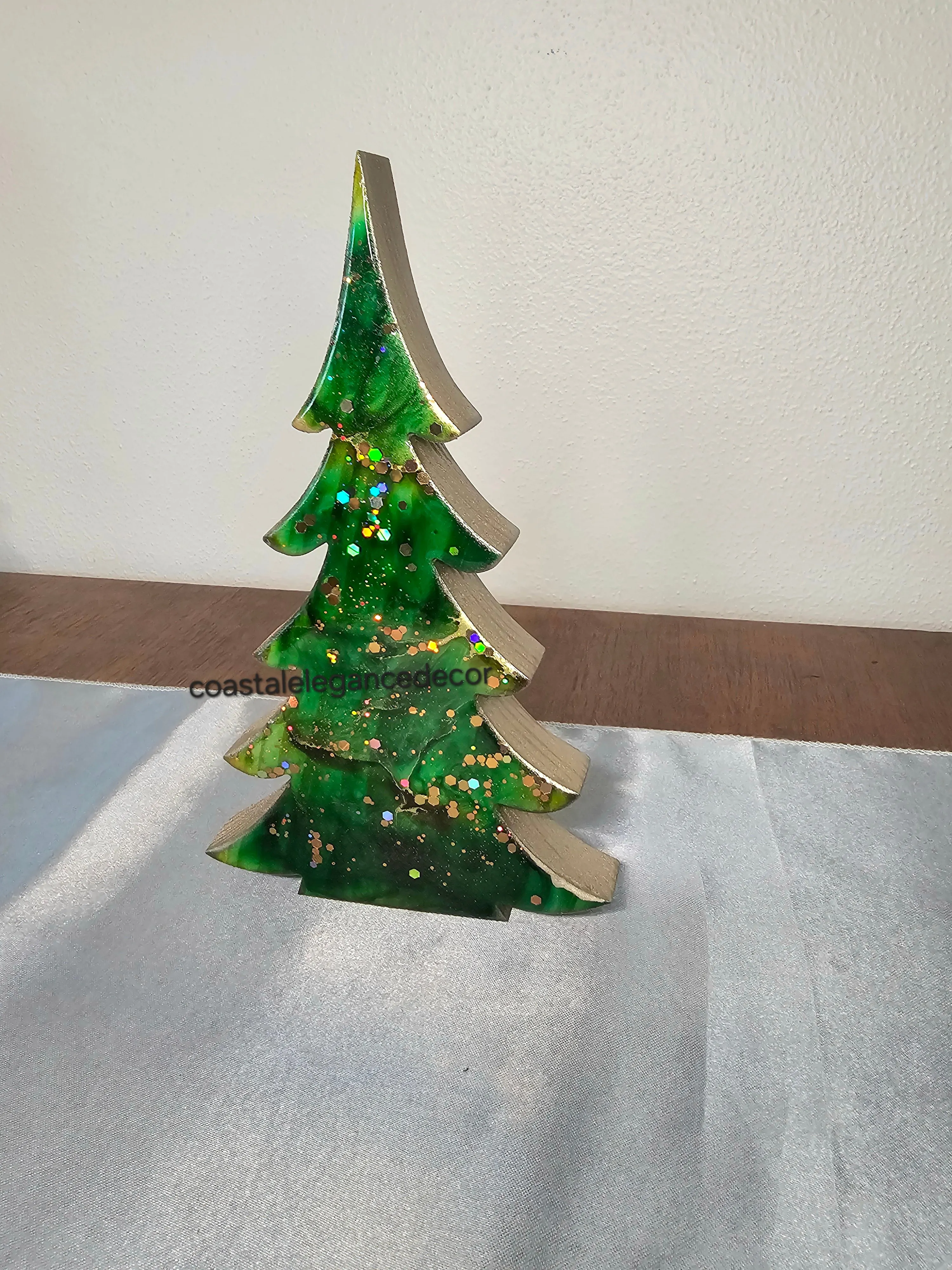 Luxurious Christmas Trees with Branches Holiday Tabletop Decoration 8 Inch Green