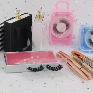 Mini Luggage Eyelashes