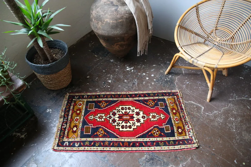 Old Mini Turkish Rug 1.10x3.7ft