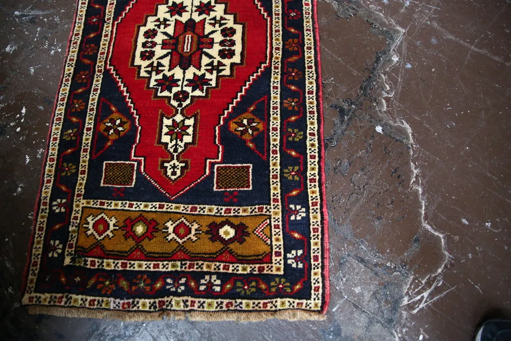 Old Mini Turkish Rug 1.10x3.7ft