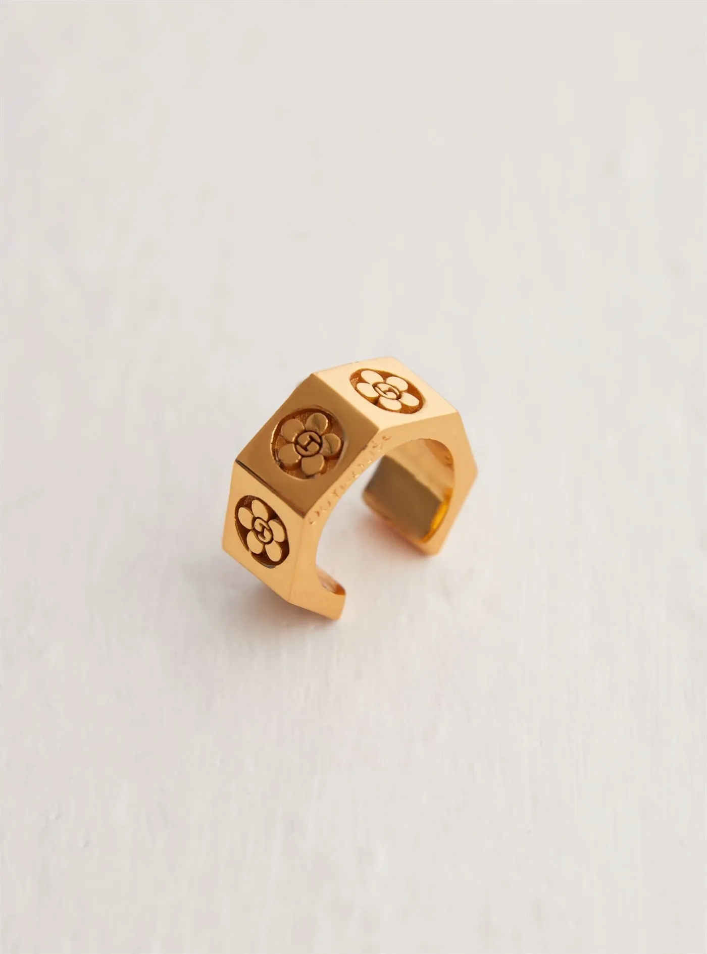 Outhouse   I   Oh Poppi Manhattan Bolt Ring Brass, Gold Accessories OHAW21RI071