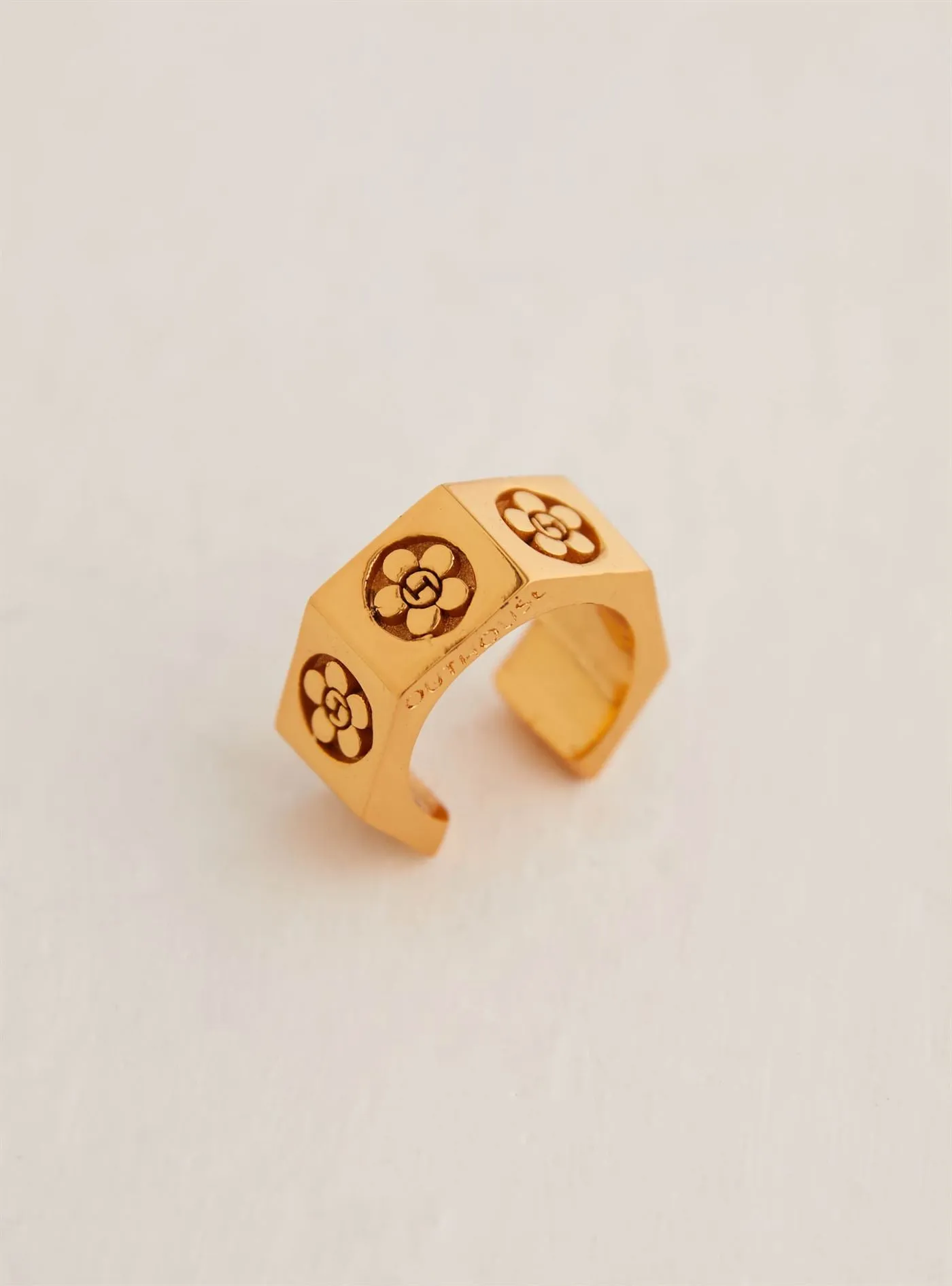Outhouse   I   Oh Poppi Manhattan Bolt Ring Brass, Gold Accessories OHAW21RI071