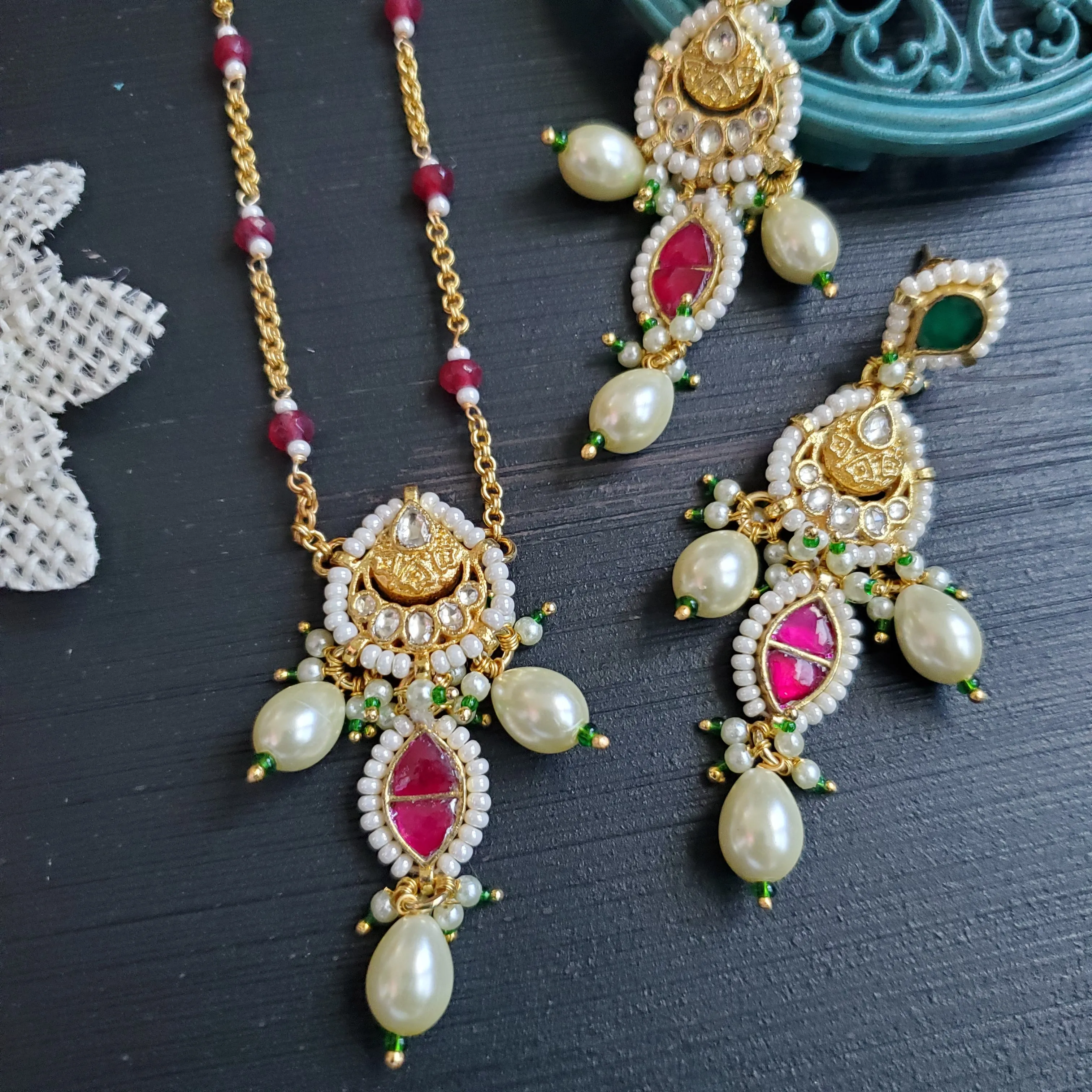 Pachi Kundan Delicate Chain Set With Gold Plating
