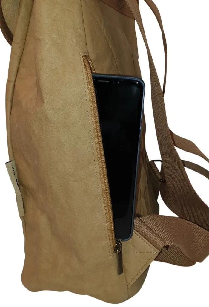 PAPERO Rucksack OWL aus Kraft Papier 13 L leicht, reißfest und wasserfest vegan, nachhaltig