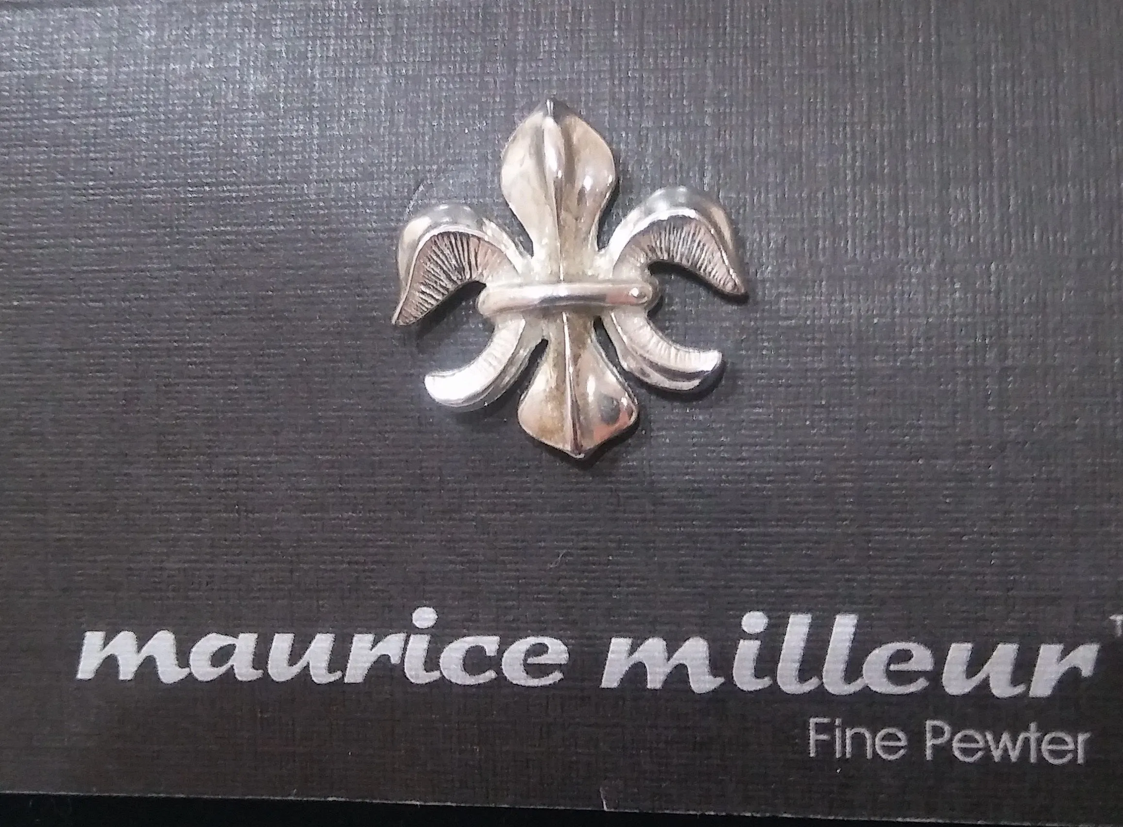PEWTER FLEUR DE LIS PIN/BROOCH