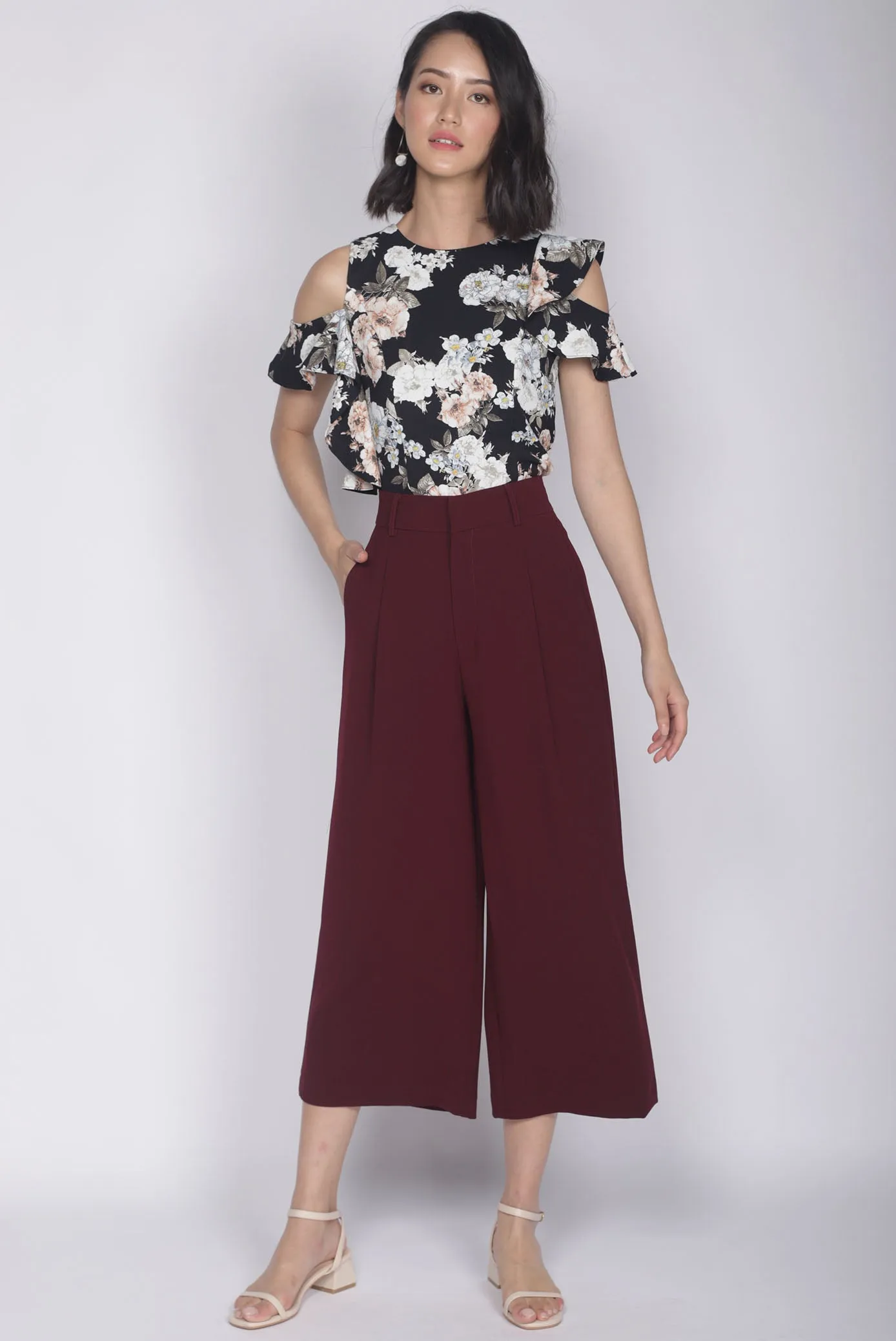 *Premium* Christie Ruffle Floral Top In Black