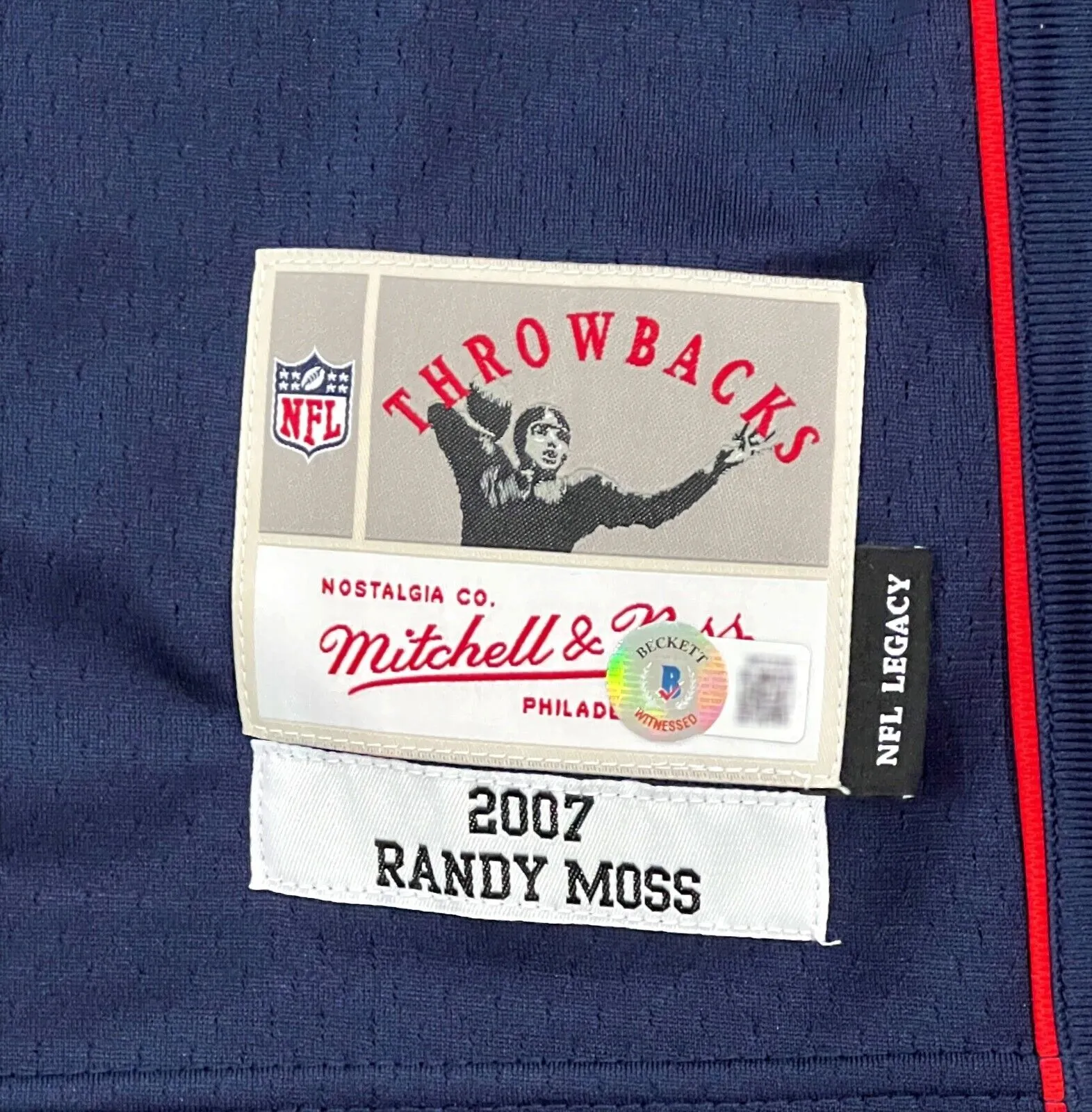 Randy Moss Patriots Signed HOF 18 Mitchell & Ness Legacy Throwback Jersey BAS