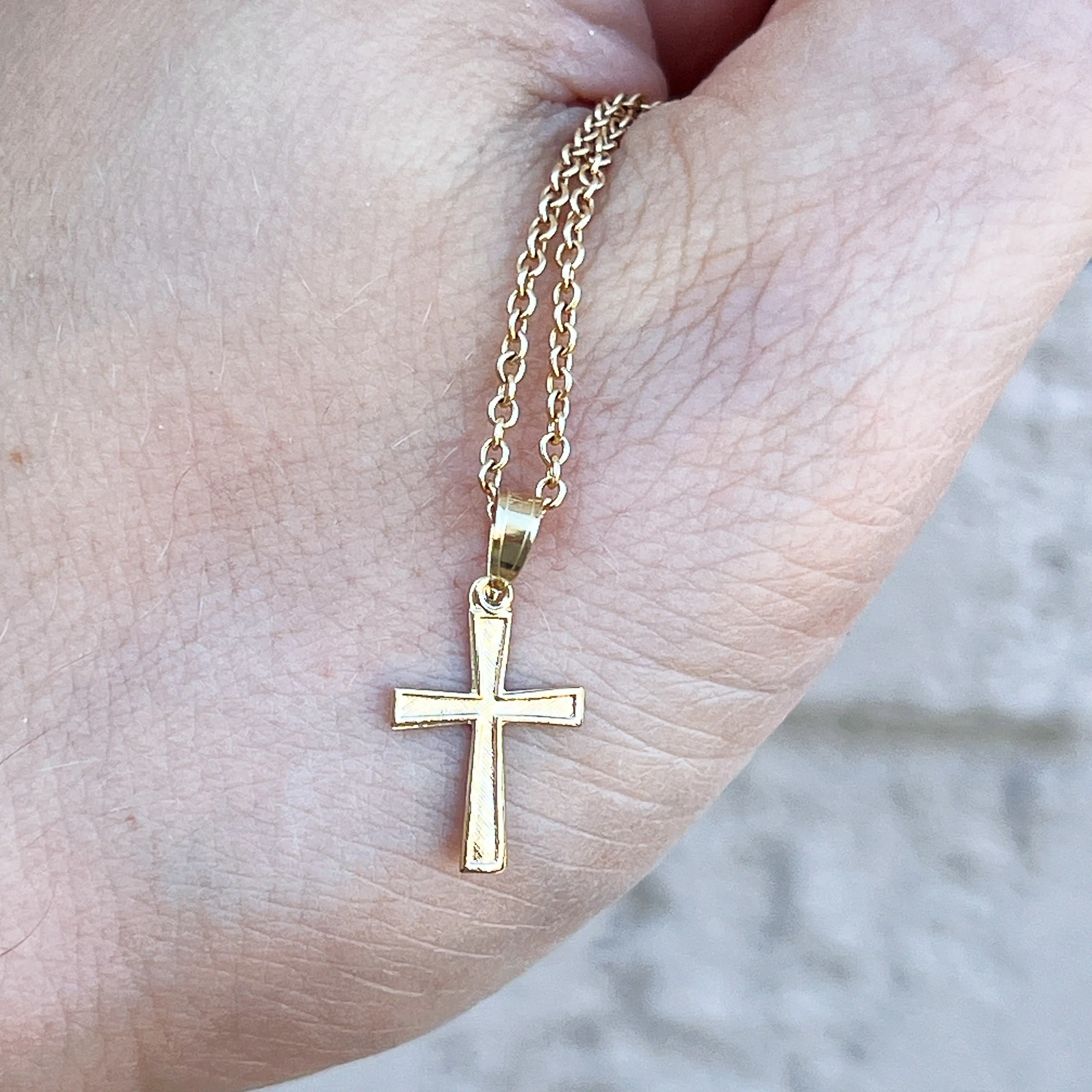 SOLID 14K YELLOW GOLD TINY CROSS PENDANT