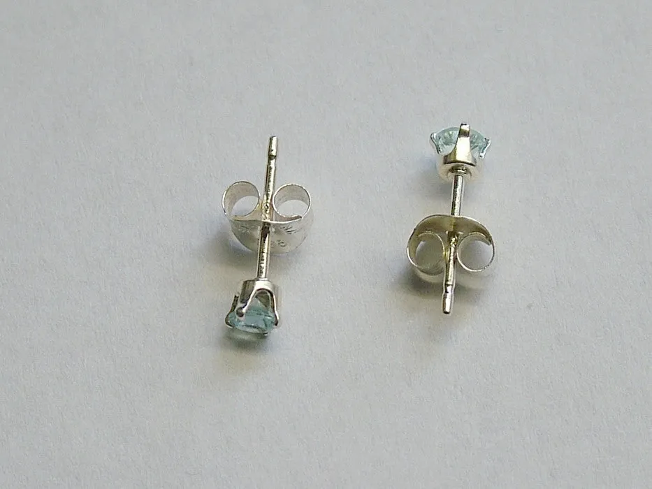 Sterling silver tiny 3mm sky blue topaz stud earrings-studs, light blue,