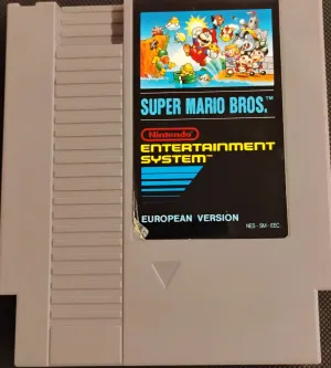 Super Mario Bros (EEC) (Lidt slid på label)