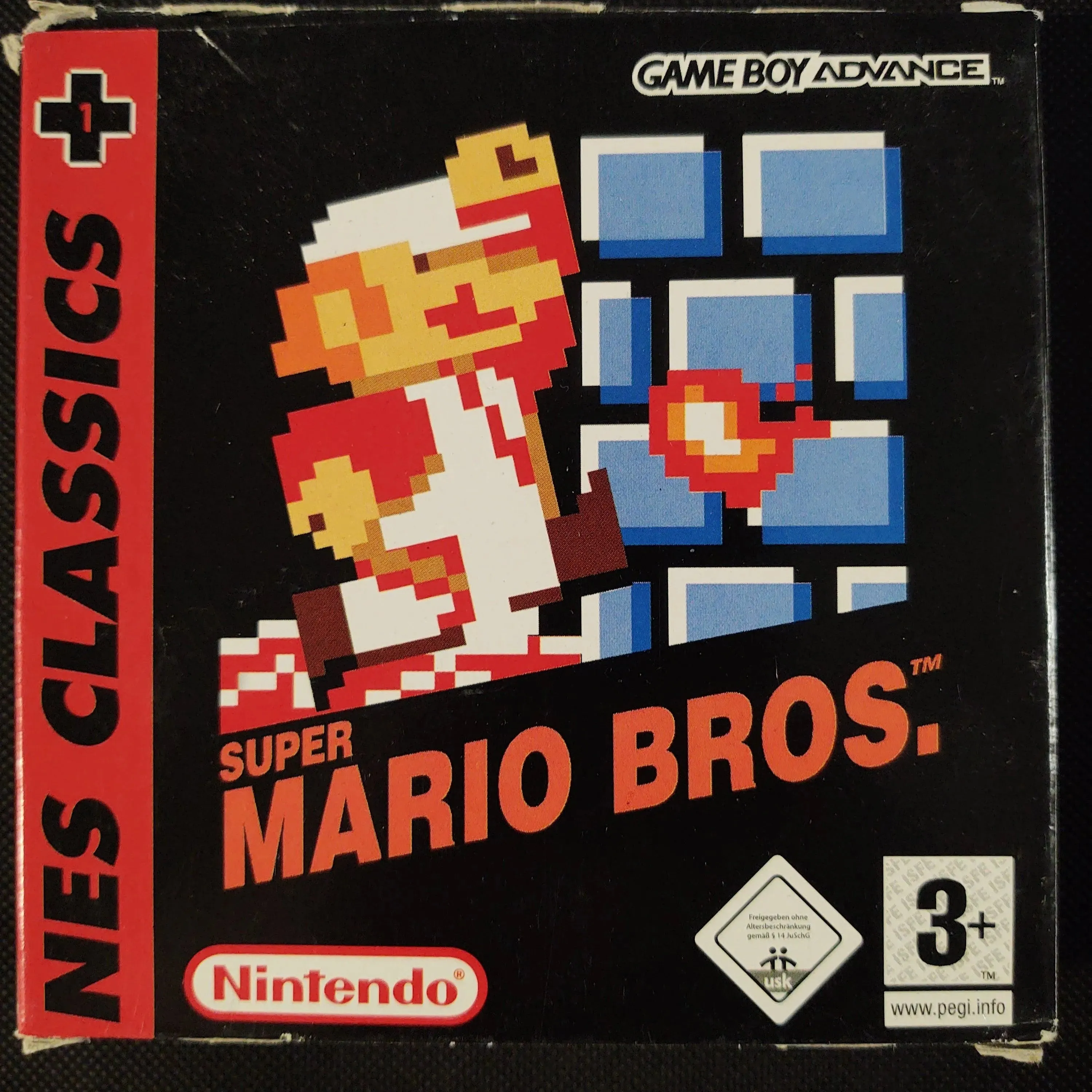 Super Mario Bros NES Classics i æske (Mindre slid på æsken)