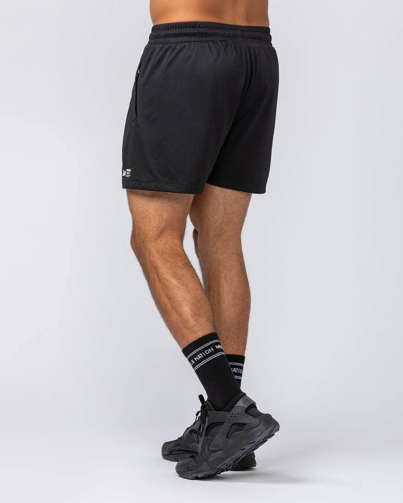 Throwback Lay Up 3.5" Shorts - Black