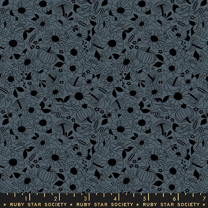 Tiny Frights, Halloween Floral Ghostly - fat quarter