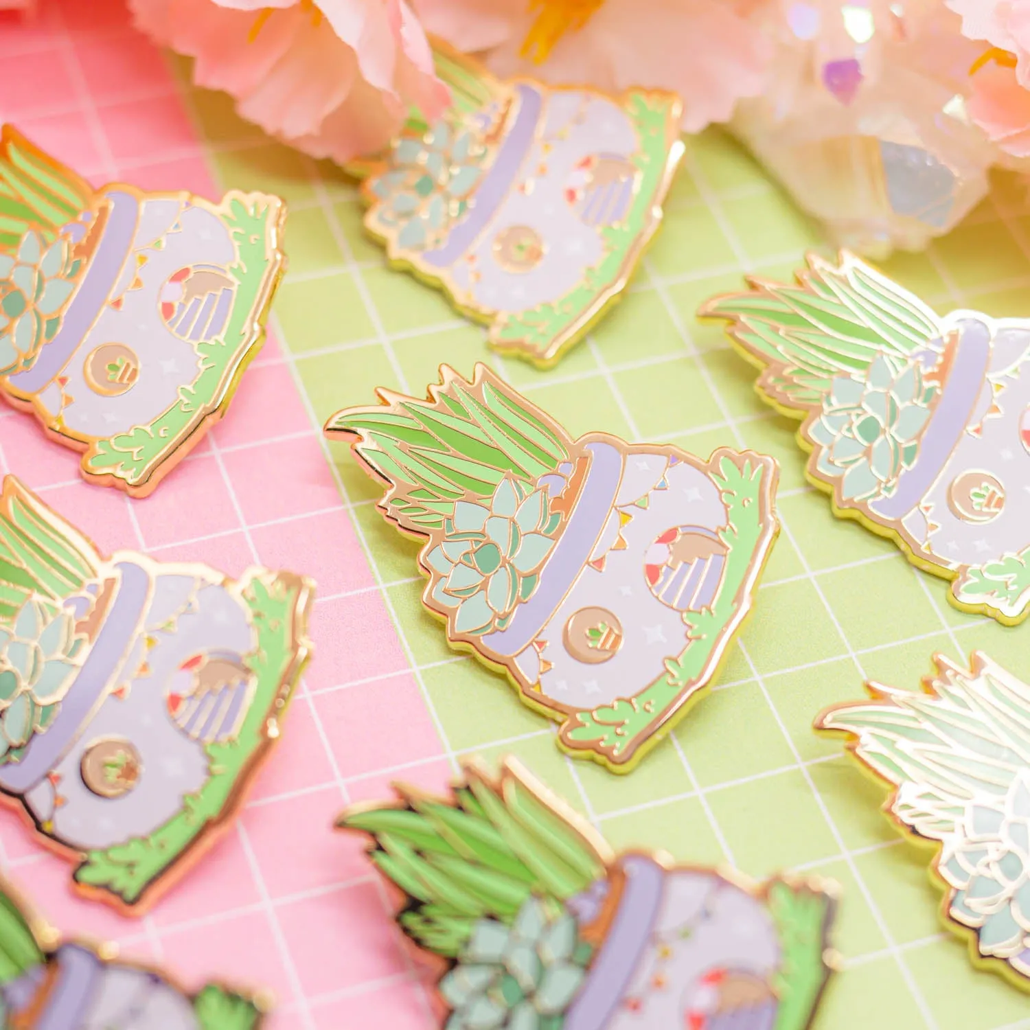 Tiny Garden - succulent garden pot house enamel pin