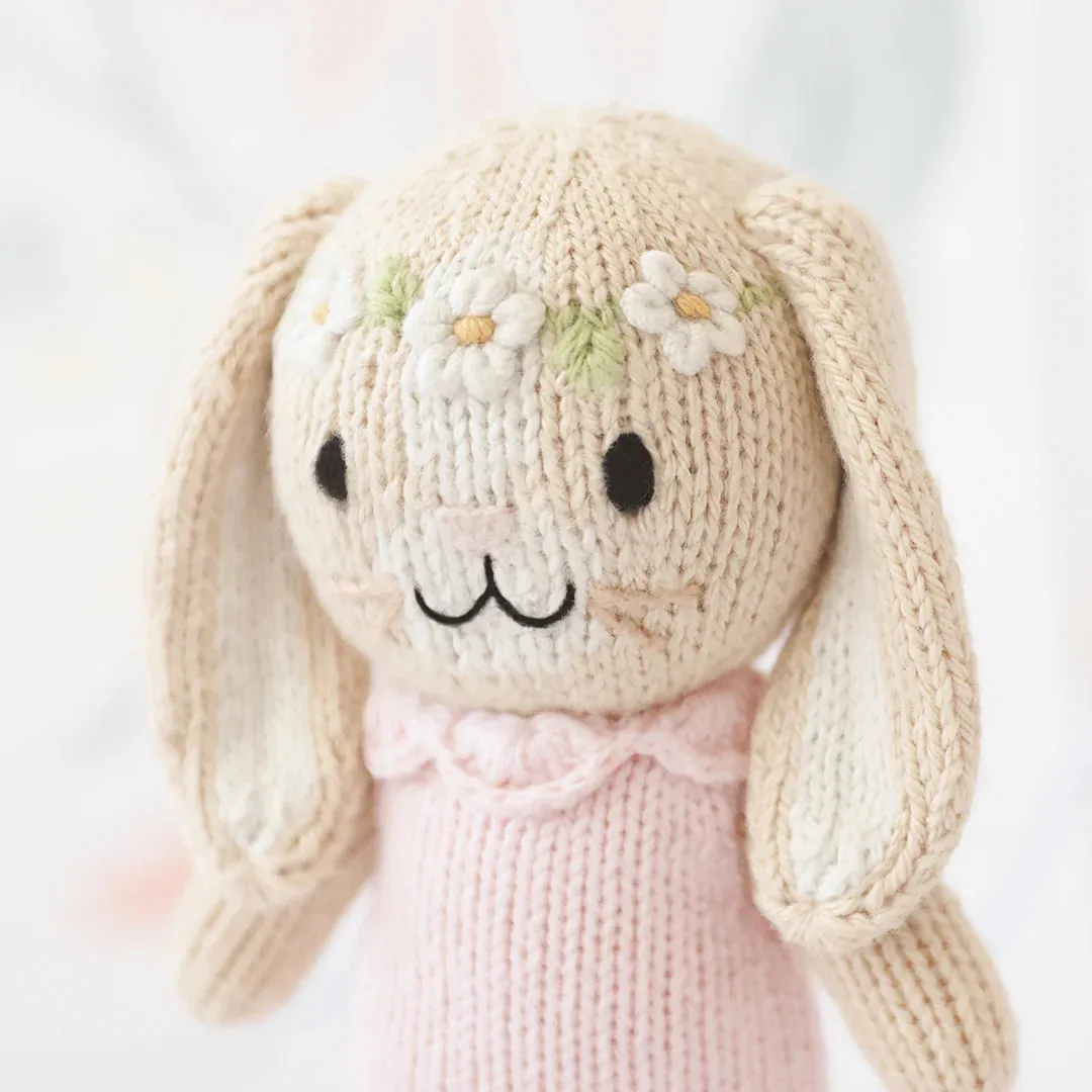 Tiny Hannah the Bunny, blush (gives 10 meals)
