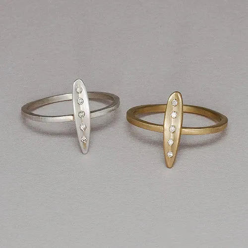 Tiny Leaf Ring