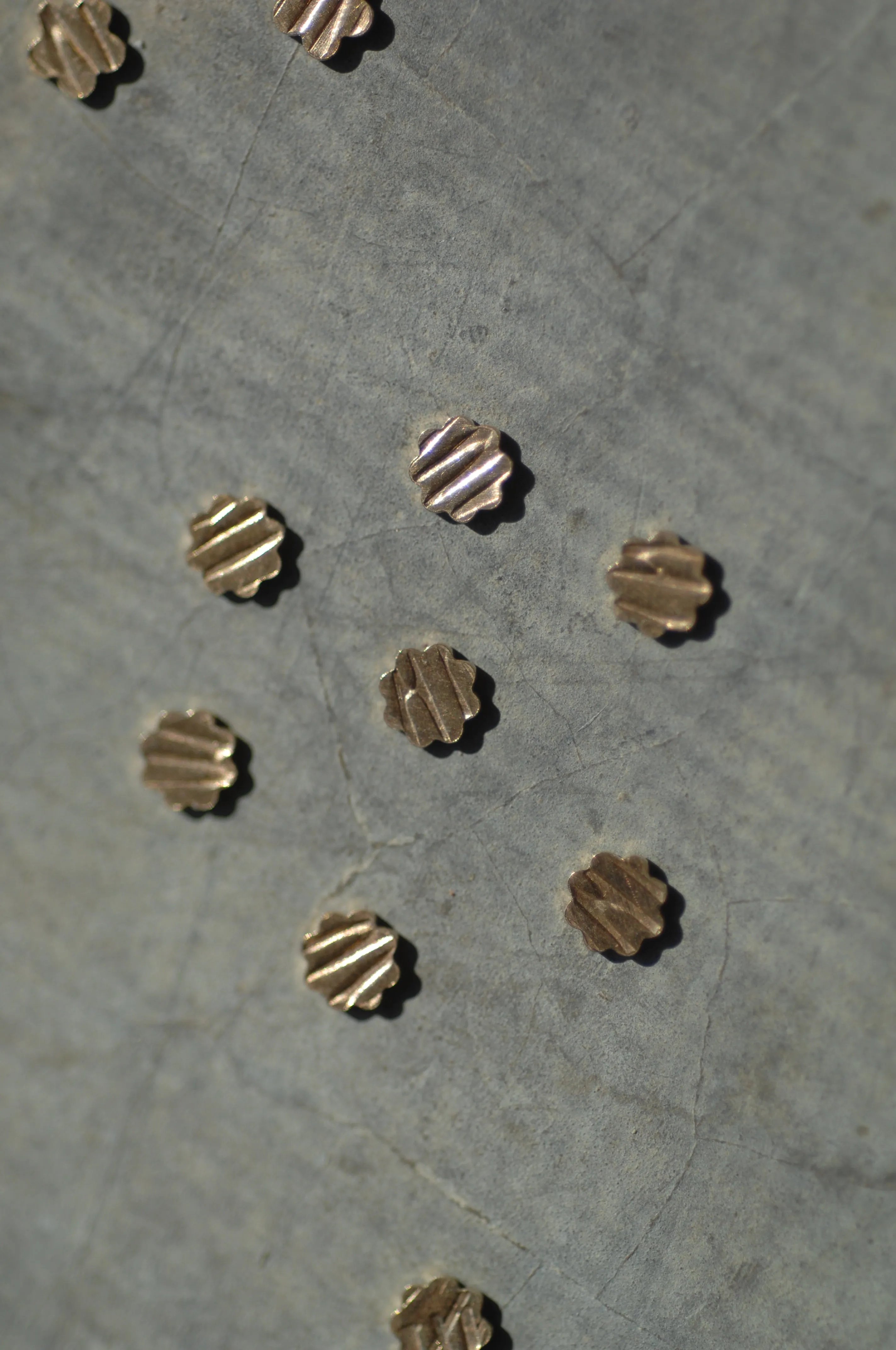 Tiny Metal Hexagon Flower 8 Petal 4mm x 4mm