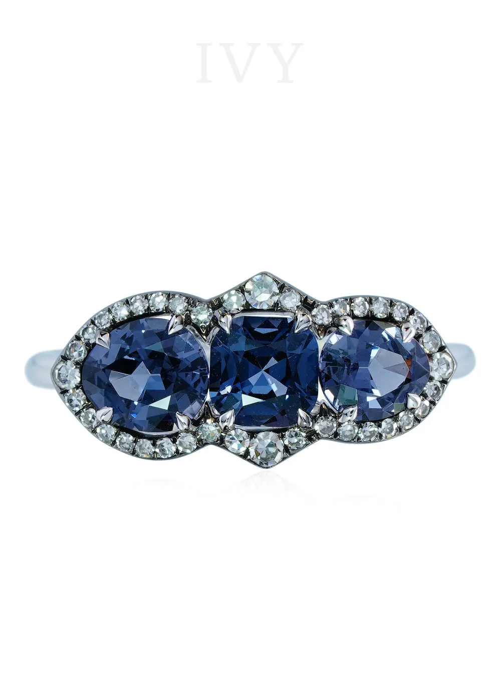 Trio Ring