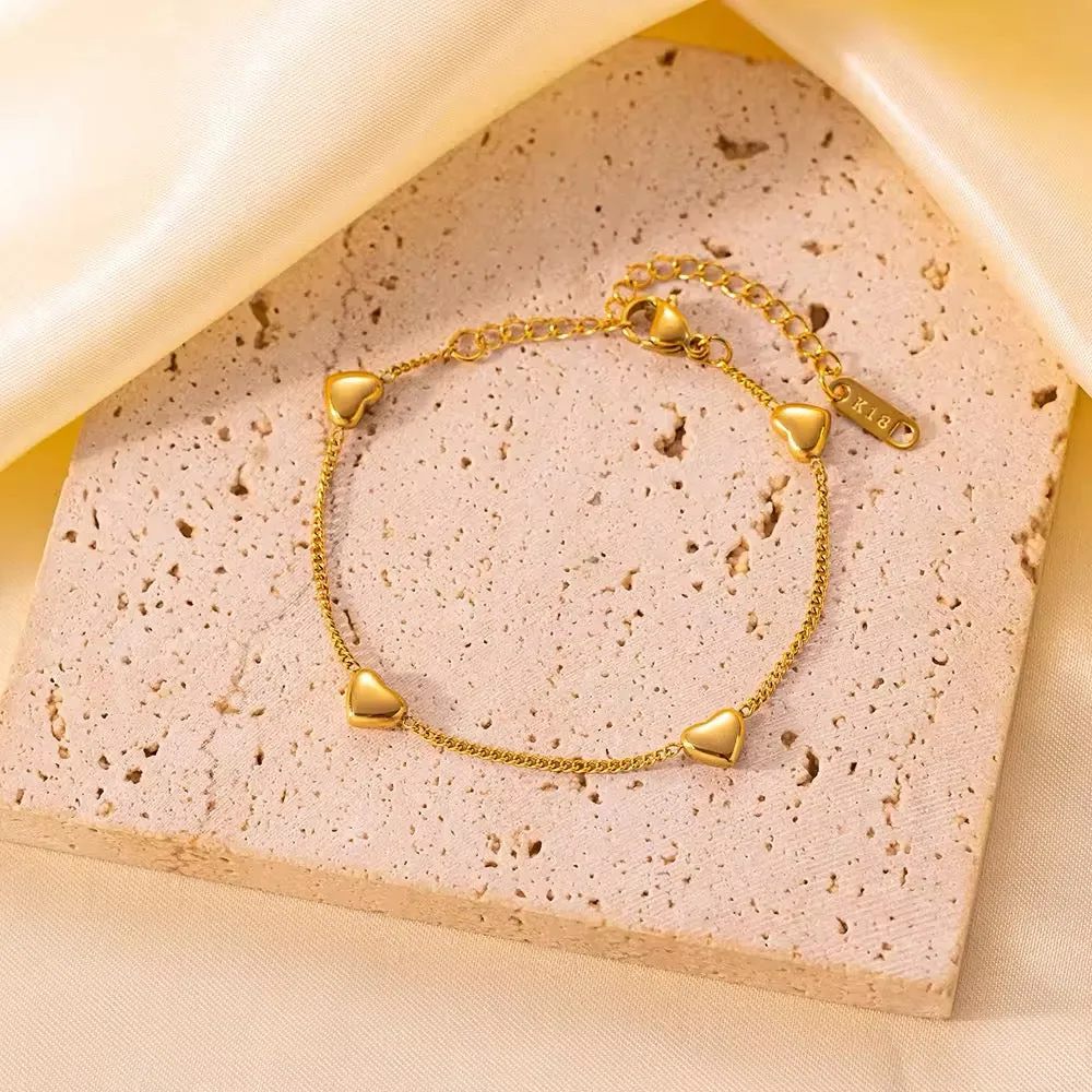 Upscale Minimal Love Heart Charm Chain Bracelet