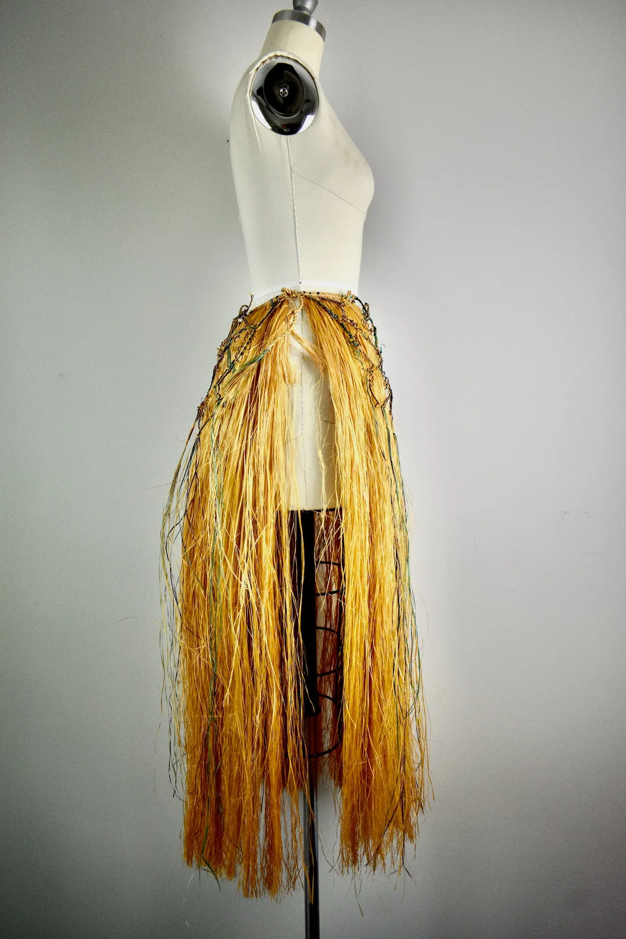 Vintage 1950s Hawaiian Tan Brown Skirt With Detailing