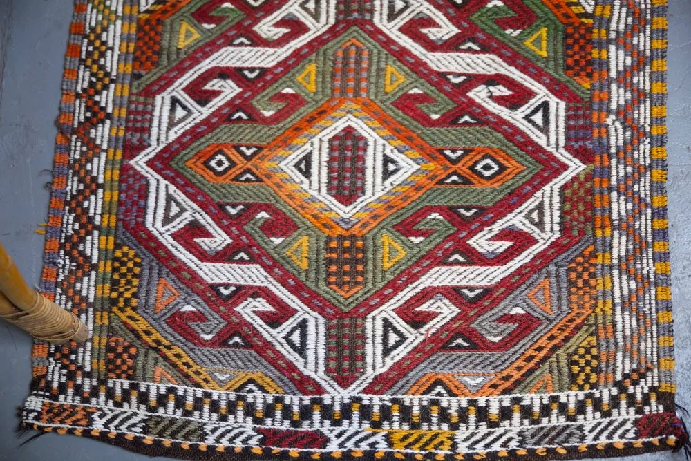 Vintage Mersin Mut Cicim Kilim Rug 2.6ftx3.10ft