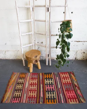 Vintage Mini Turkish Kilim Rug 2'4"x4'7"