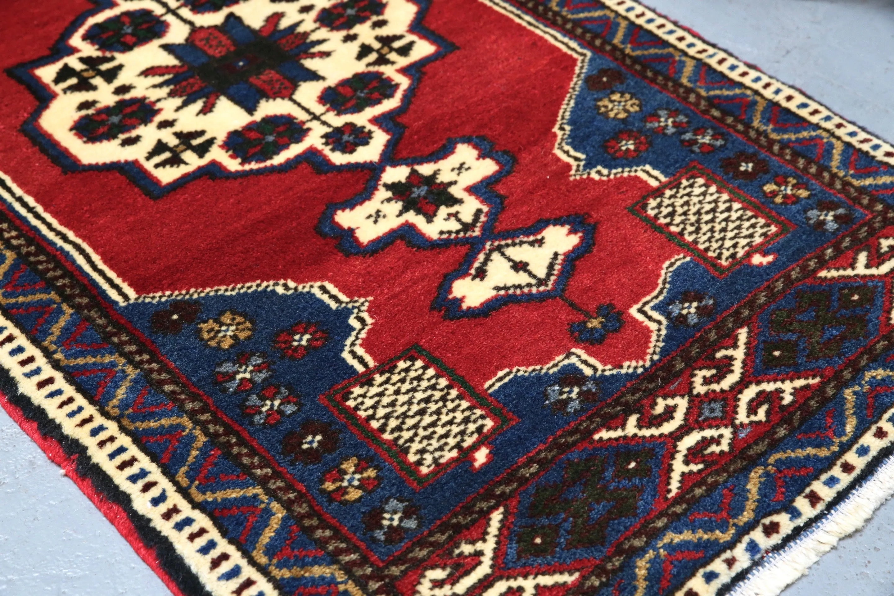 Vintage Mini Turkish Rug 21inx41in